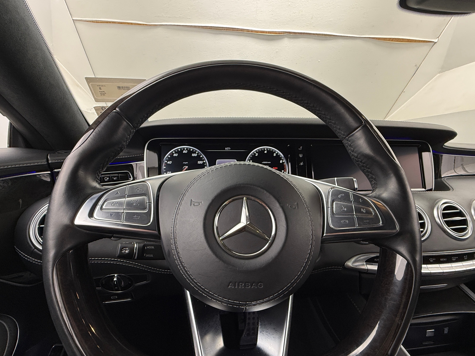 Thumbnail: 2016 Mercedes-Benz S-Class - 3