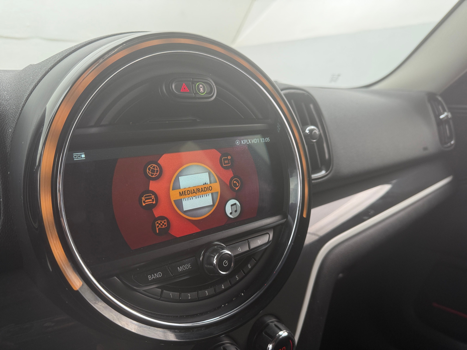 Thumbnail: 2019 MINI Cooper Countryman - 3