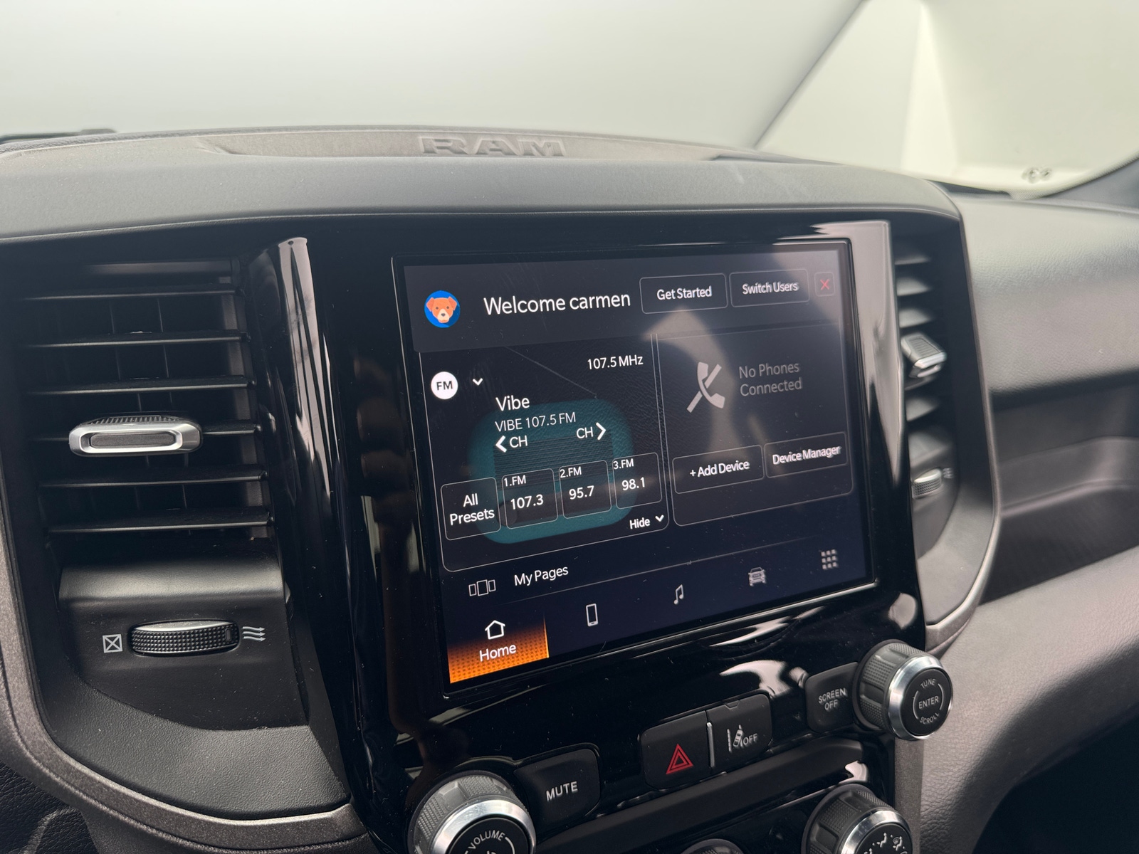 Thumbnail: 2025 RAM 1500 - 3