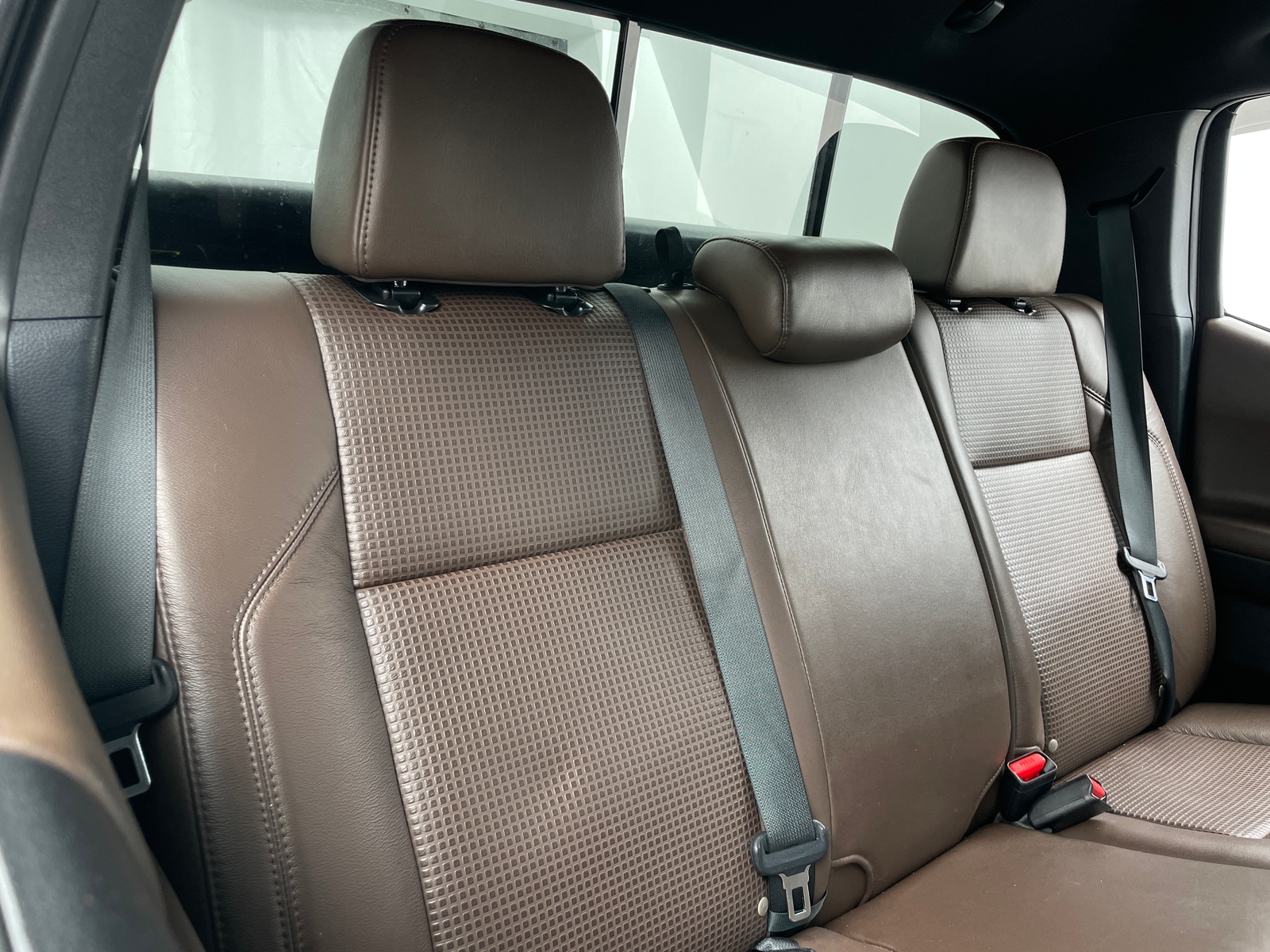 Thumbnail: 2017 Toyota Tacoma - 5