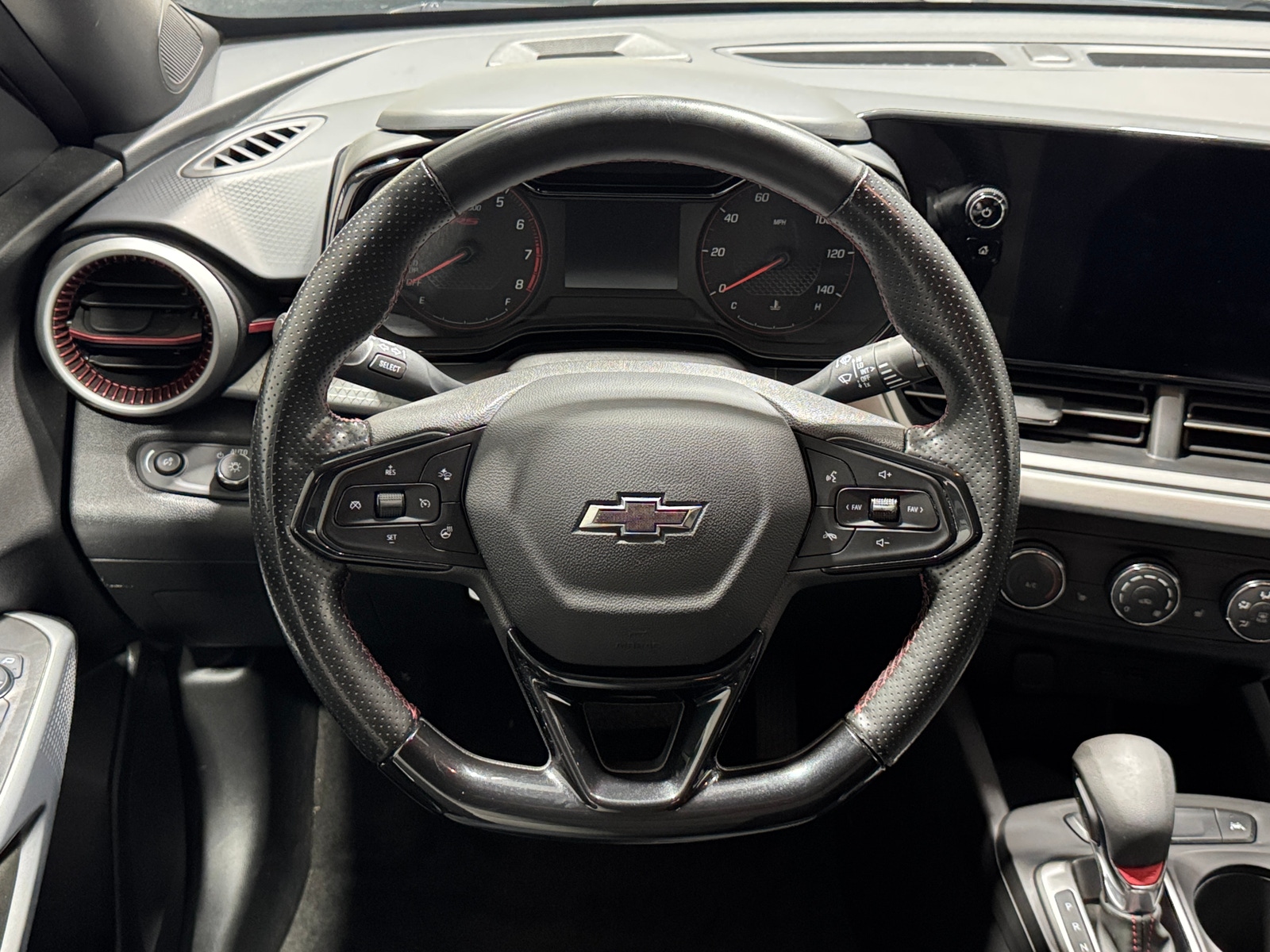 Thumbnail: 2025 Chevrolet Trax - 5