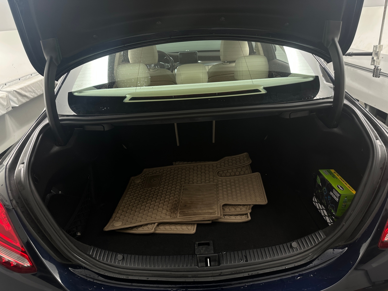 Thumbnail: 2016 Mercedes-Benz C-Class - 7