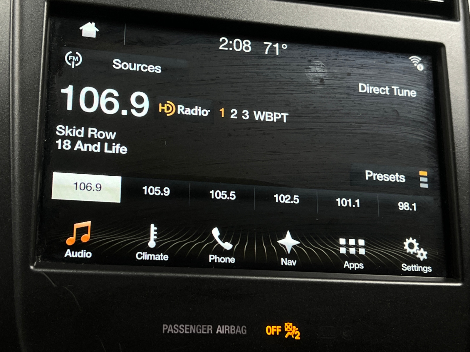 Thumbnail: 2017 Lincoln MKC - 3