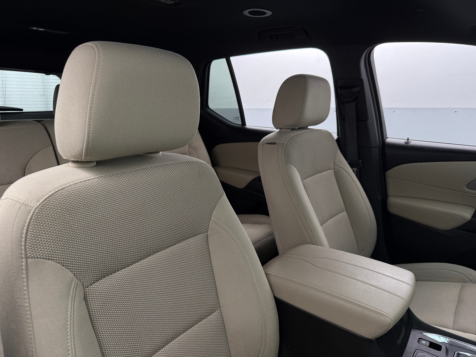 Thumbnail: 2023 Chevrolet Traverse - 2