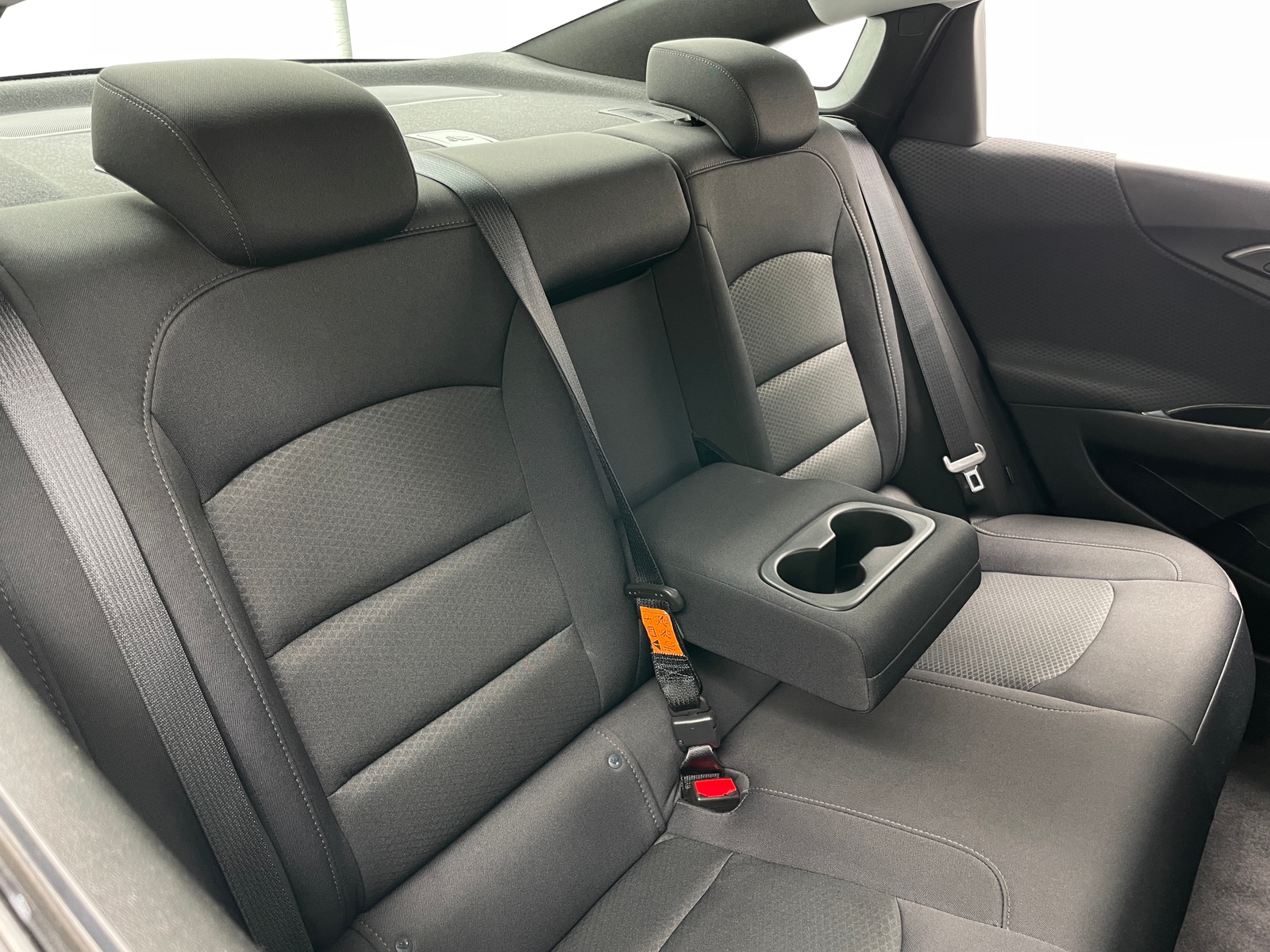 Thumbnail: 2017 Chevrolet Malibu - 6