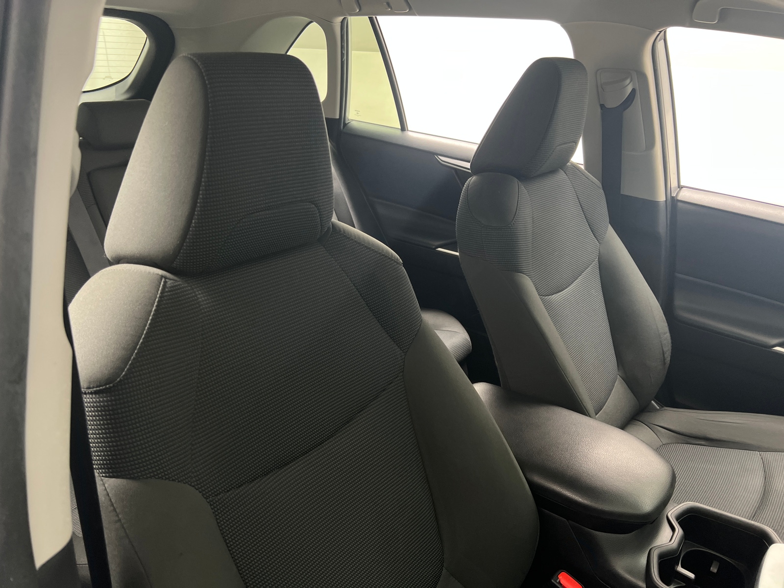 Thumbnail: 2022 Toyota RAV4 - 2