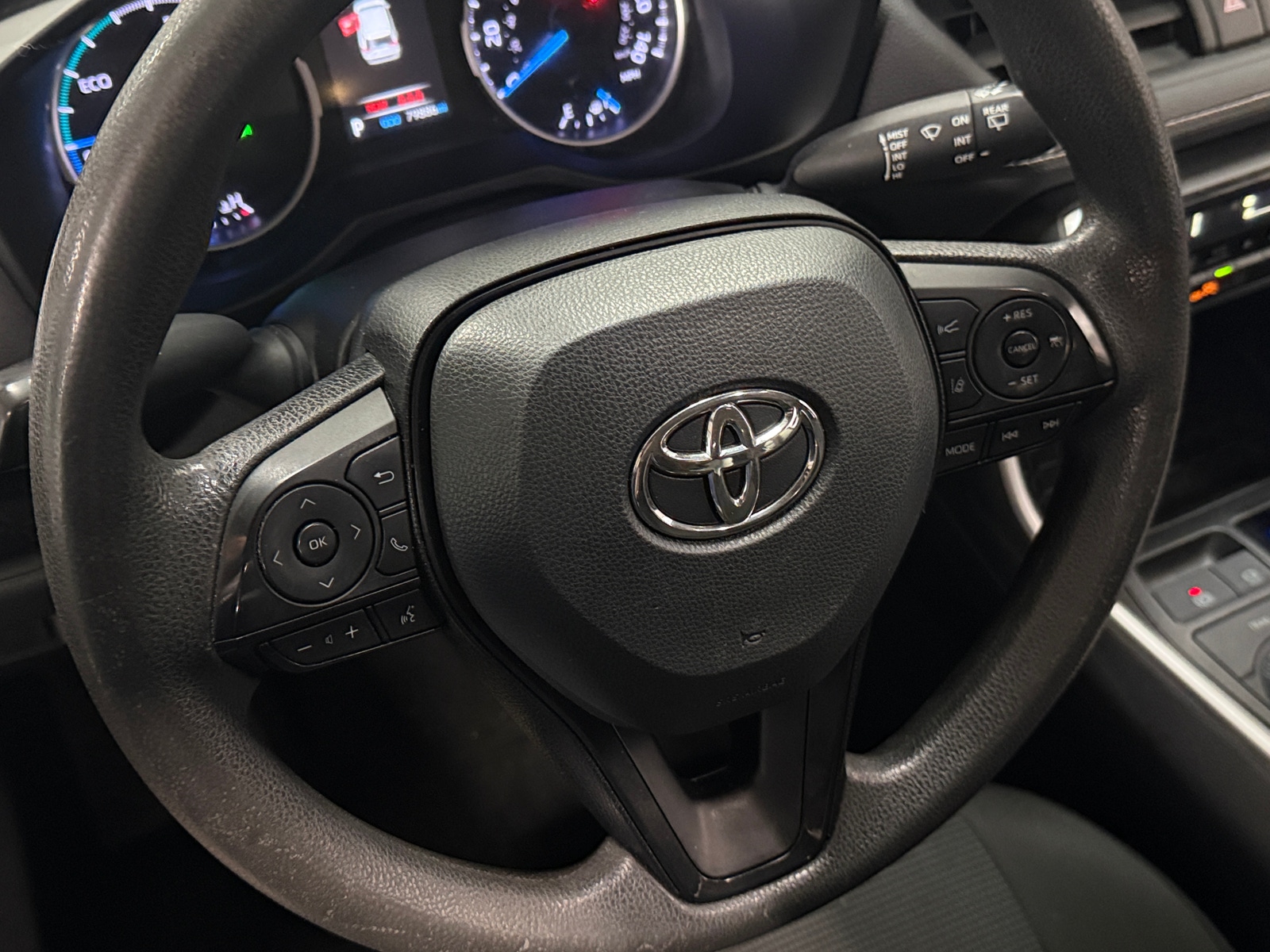 Thumbnail: 2022 Toyota RAV4 - 5