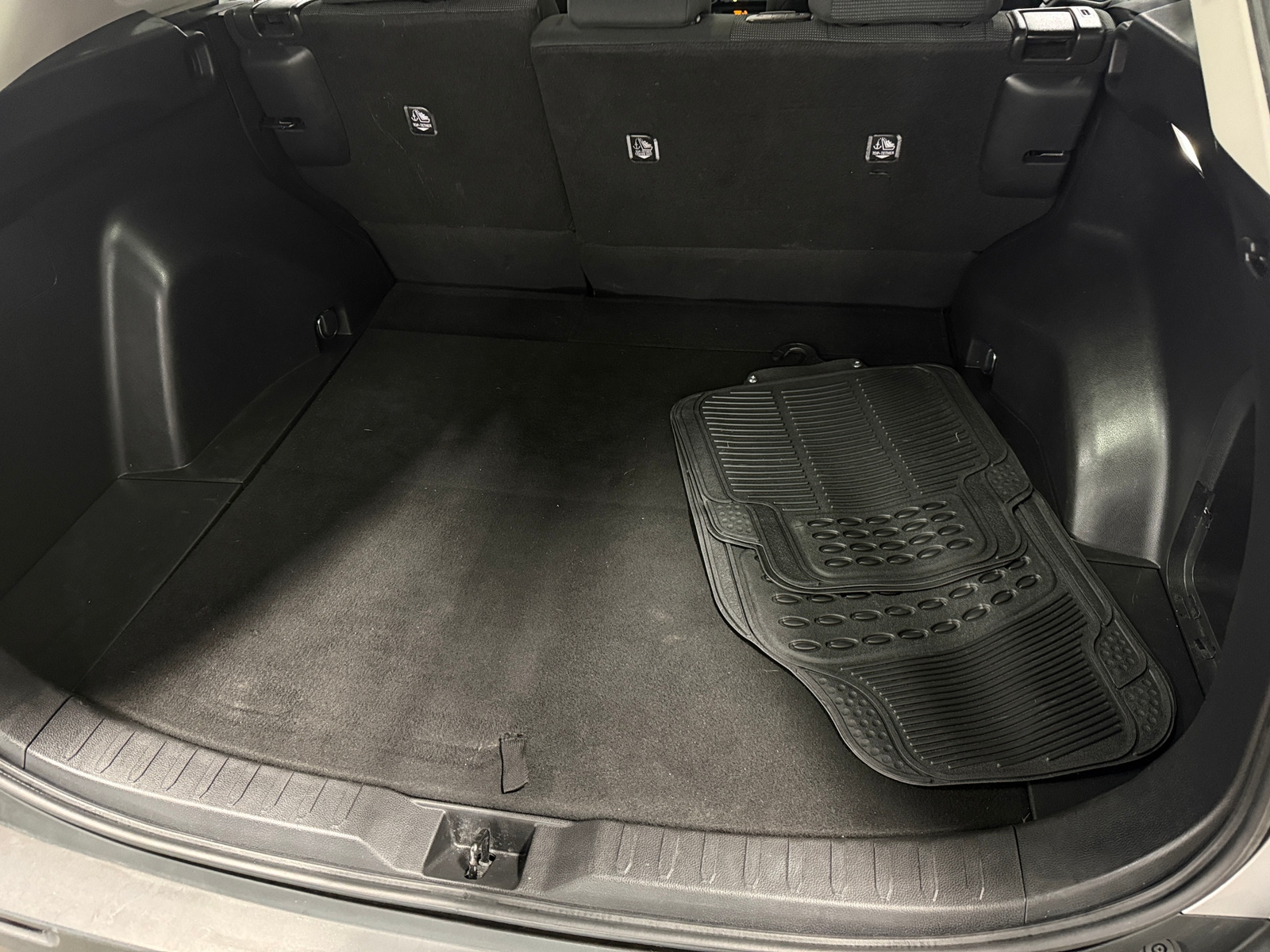 Thumbnail: 2022 Toyota RAV4 - 7