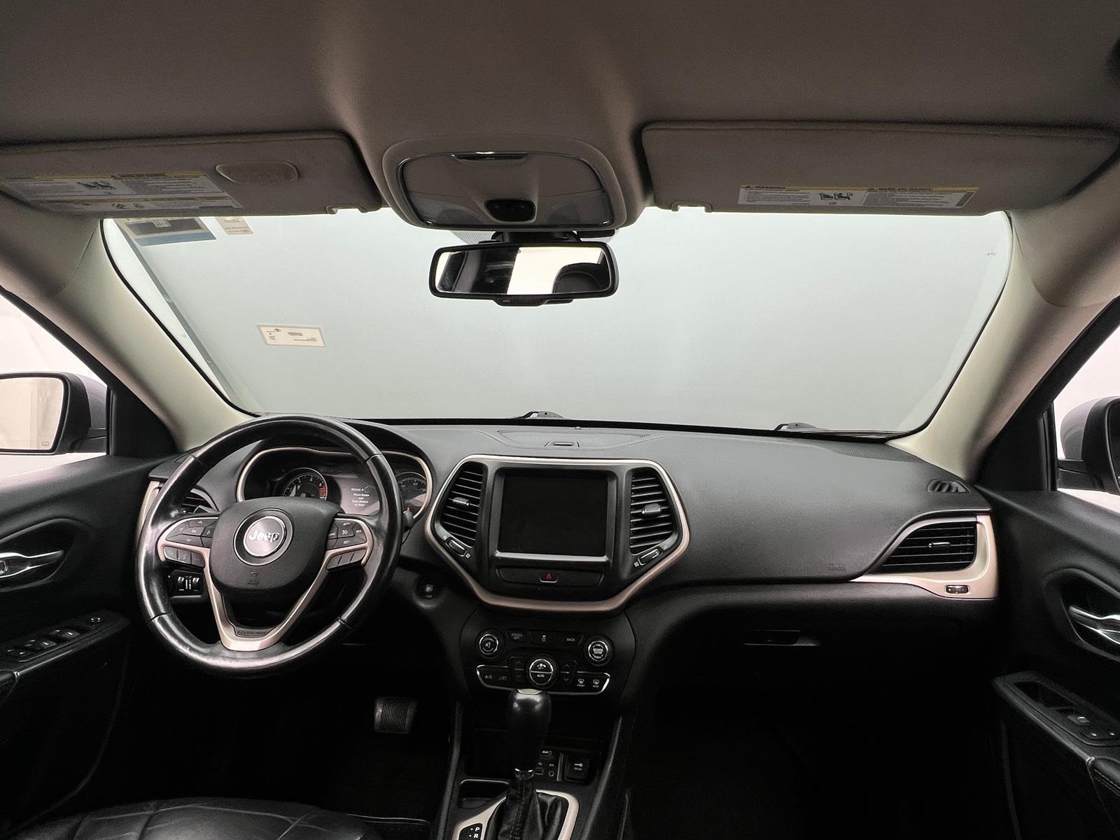 Thumbnail: 2017 Jeep Cherokee - 2