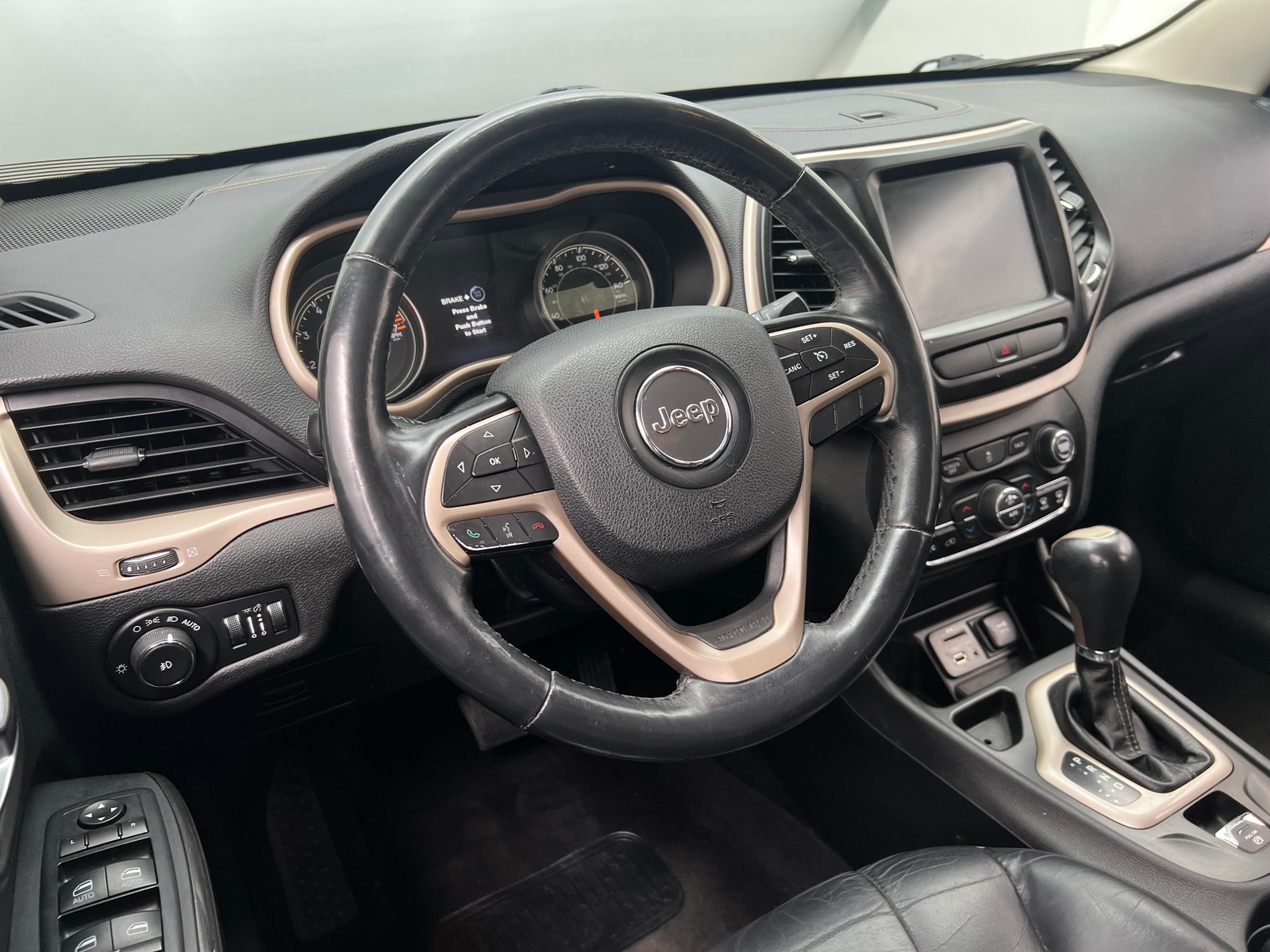 Thumbnail: 2017 Jeep Cherokee - 4