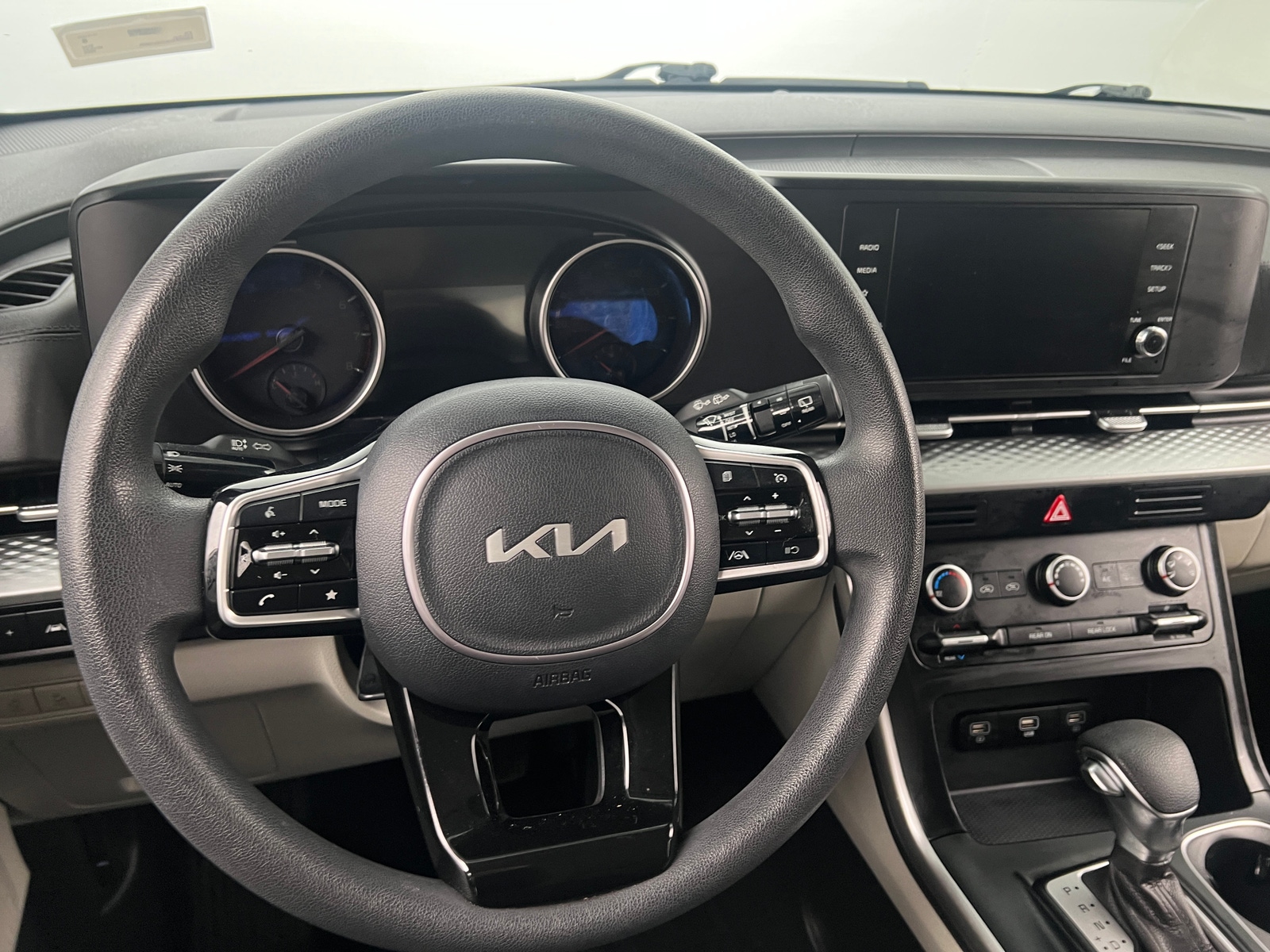 Thumbnail: 2024 Kia Carnival - 5