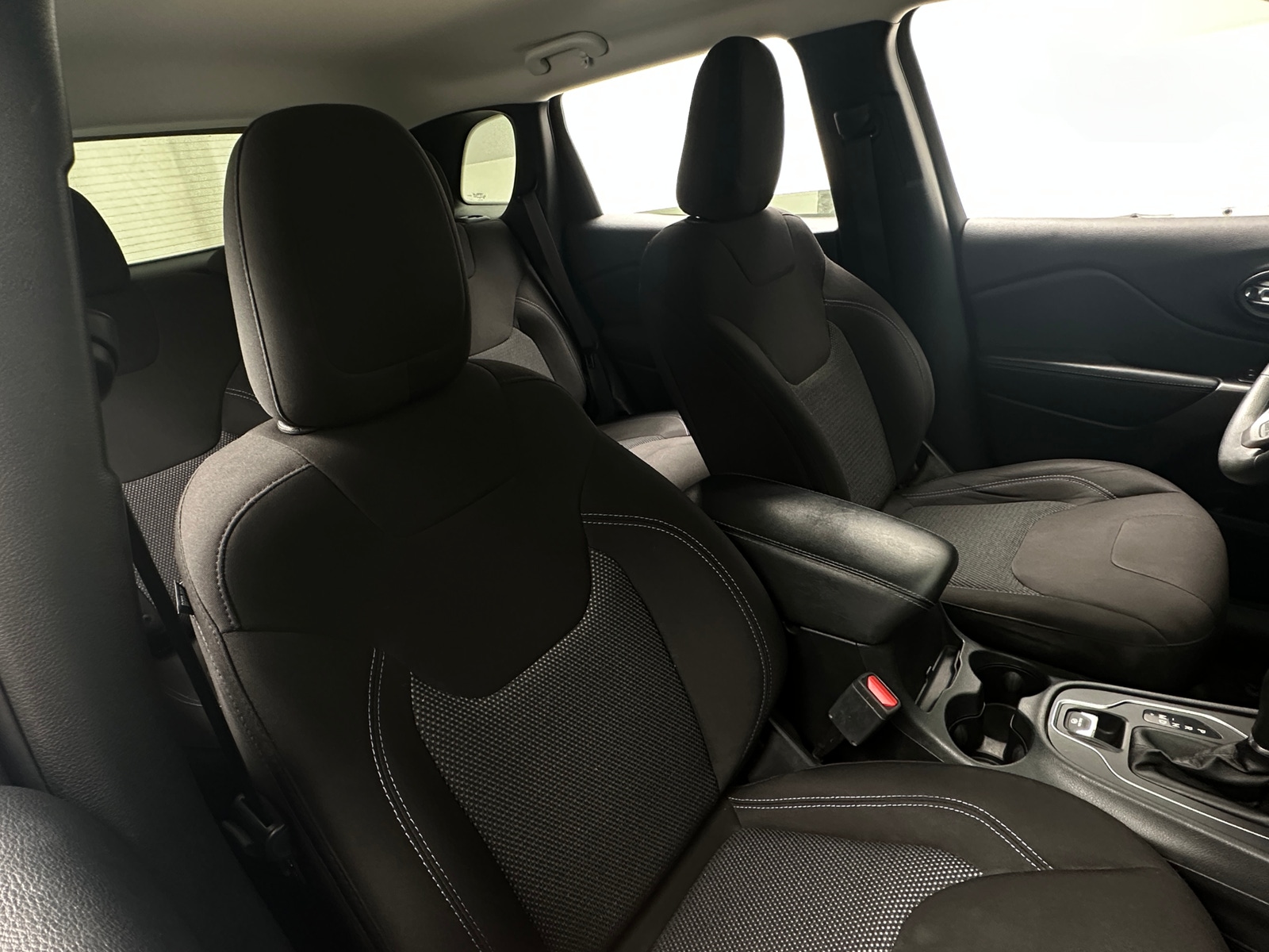 Thumbnail: 2019 Jeep Cherokee - 2