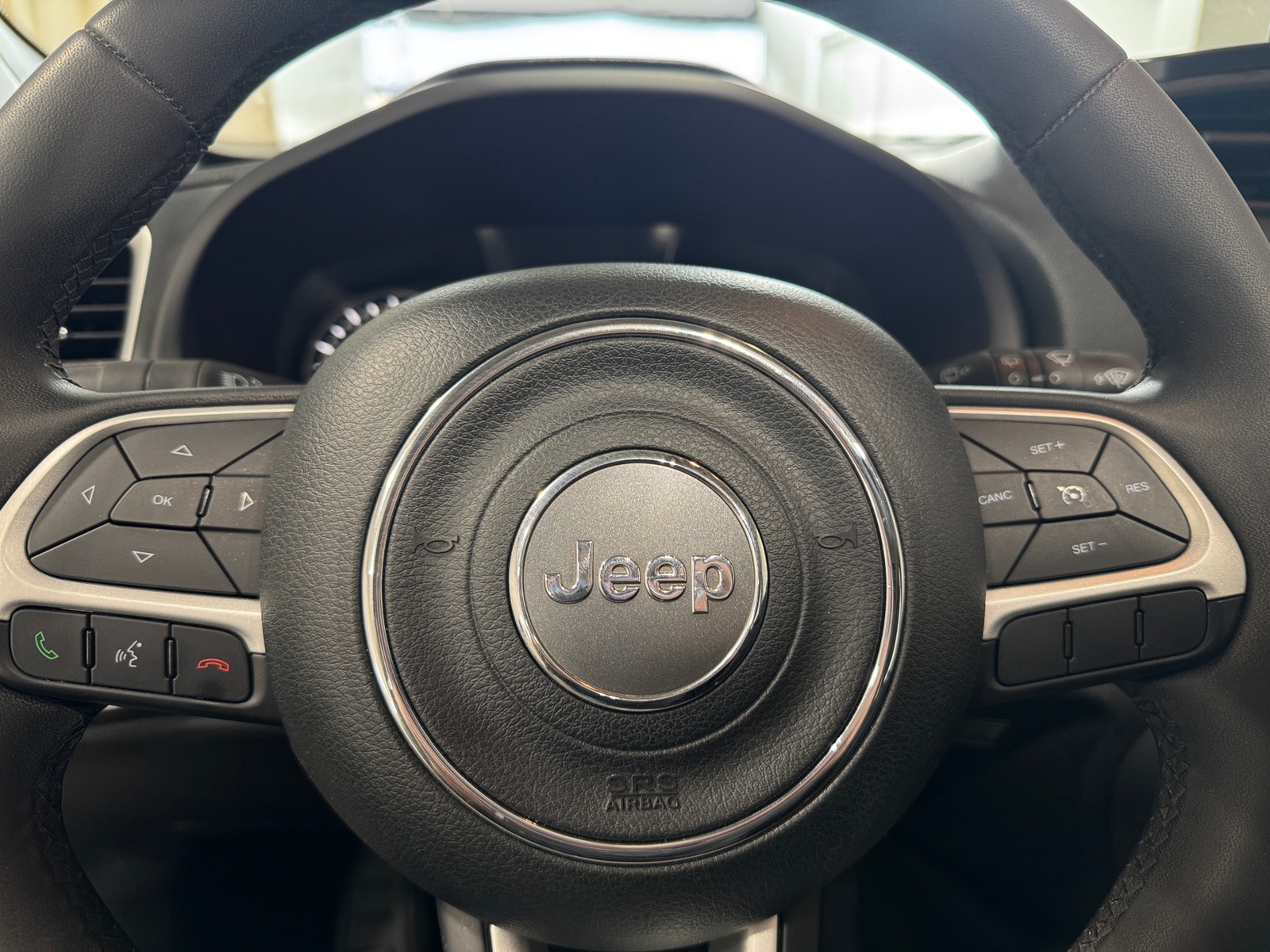 Thumbnail: 2018 Jeep Renegade - 5