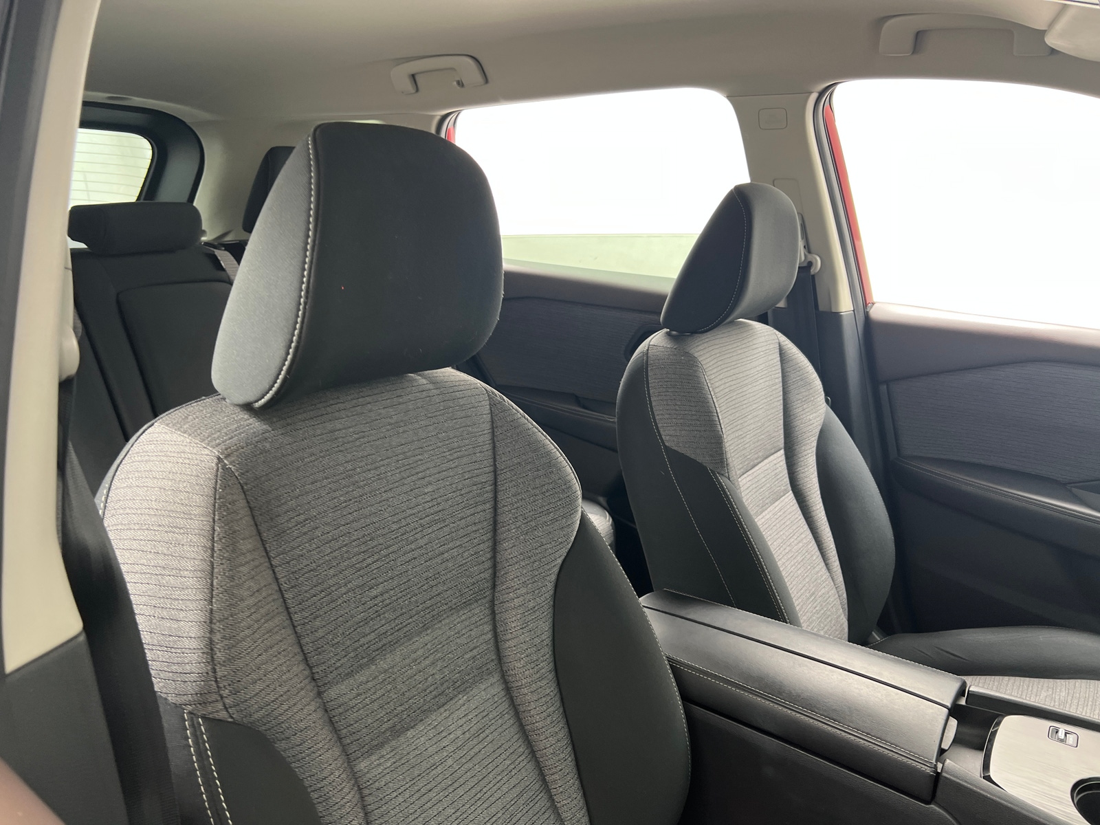 Thumbnail: 2021 Nissan Rogue - 2