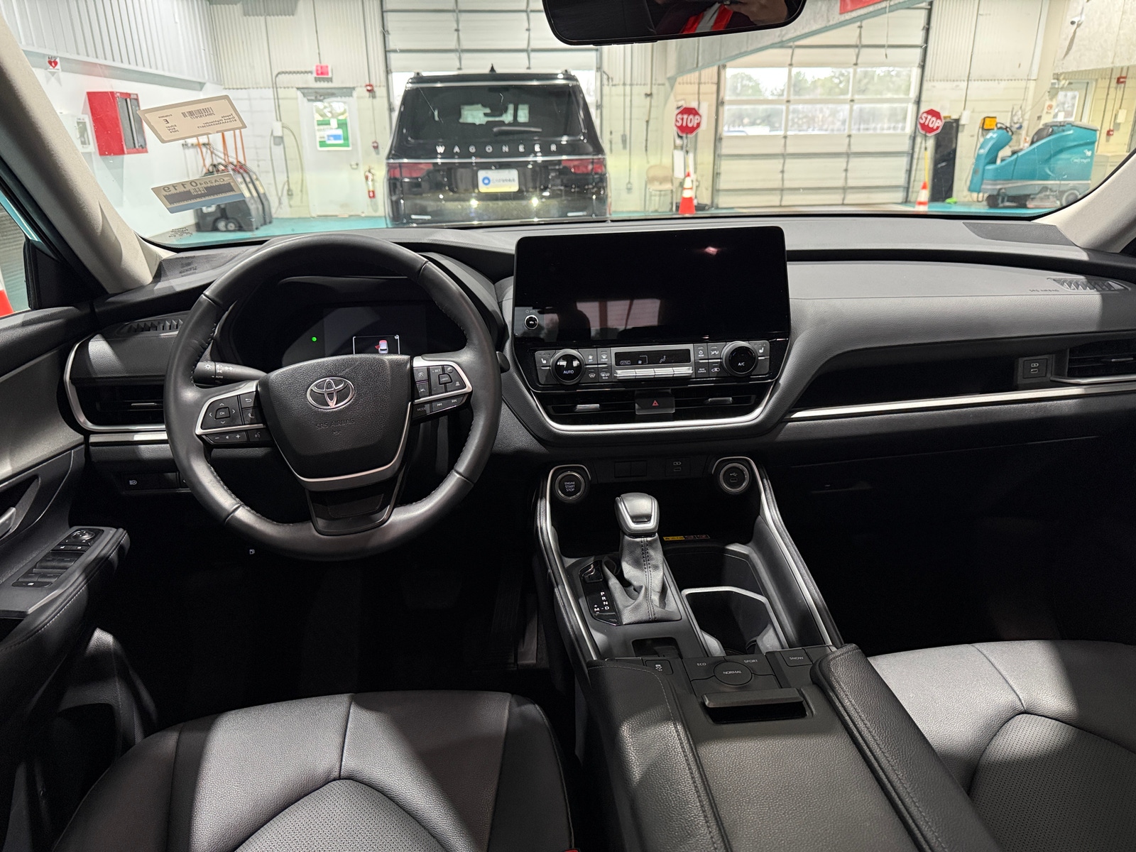 Thumbnail: 2025 Toyota Grand Highlander - 3