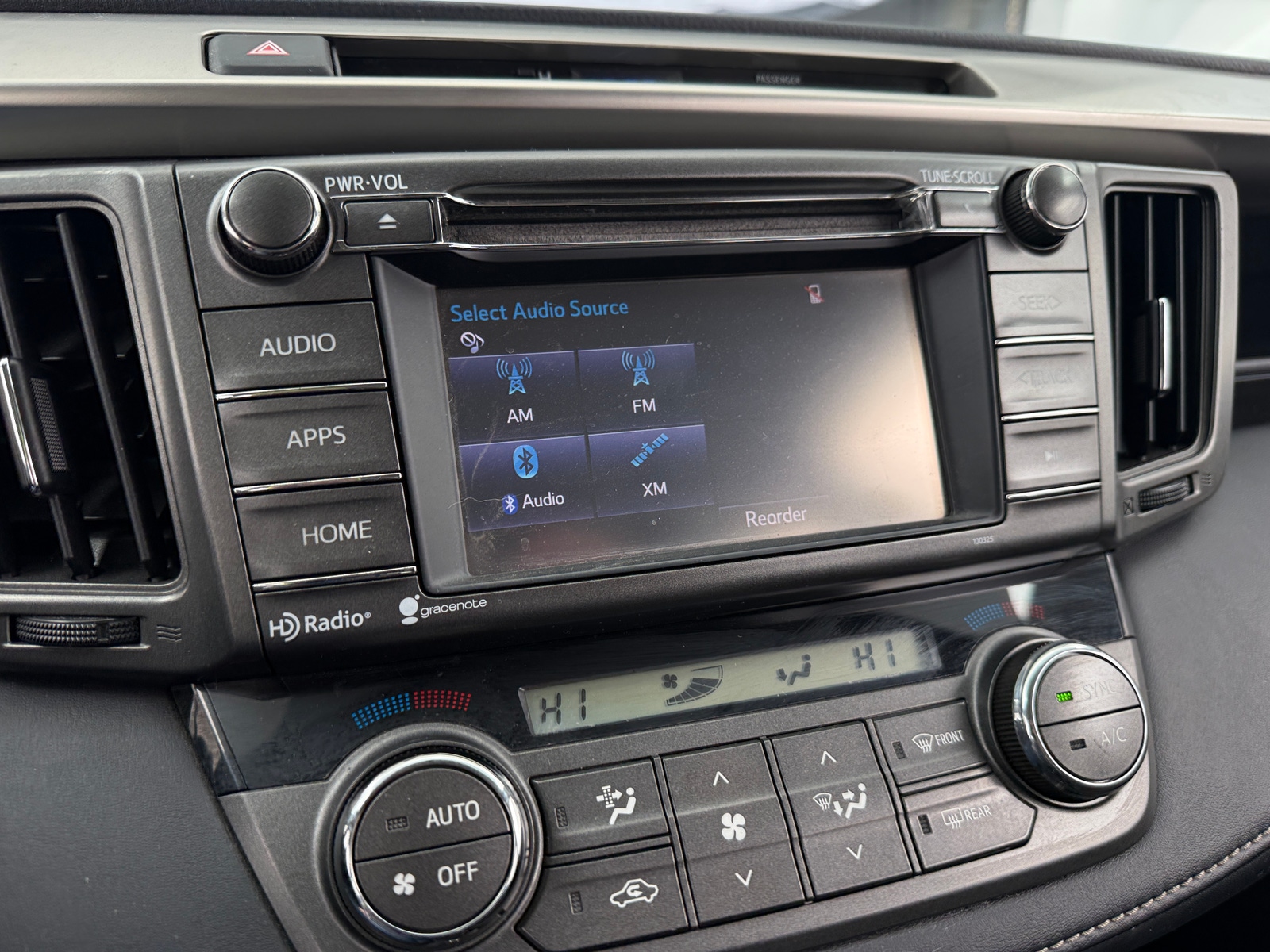 Thumbnail: 2015 Toyota RAV4 - 4