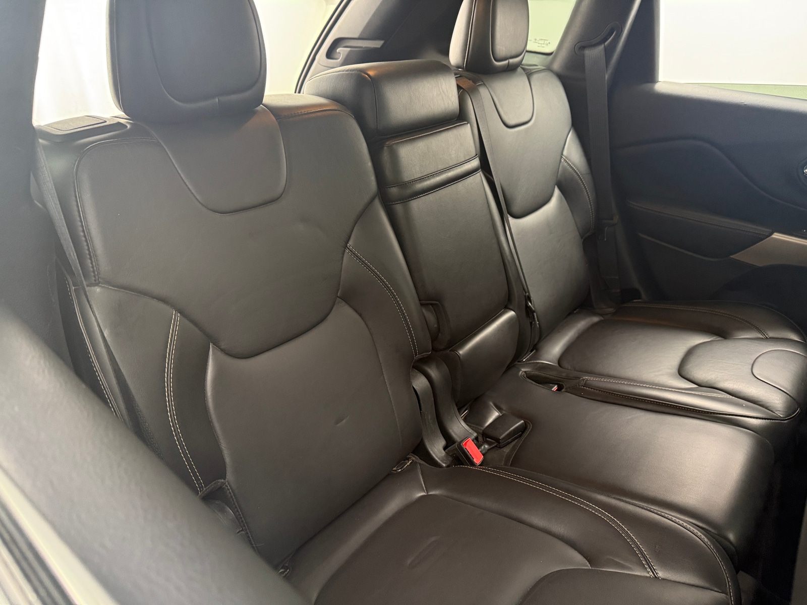 Thumbnail: 2018 Jeep Cherokee - 5