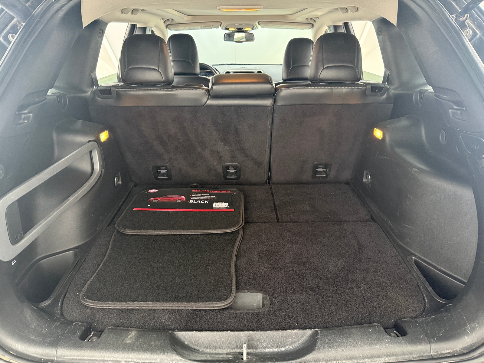 Thumbnail: 2018 Jeep Cherokee - 6