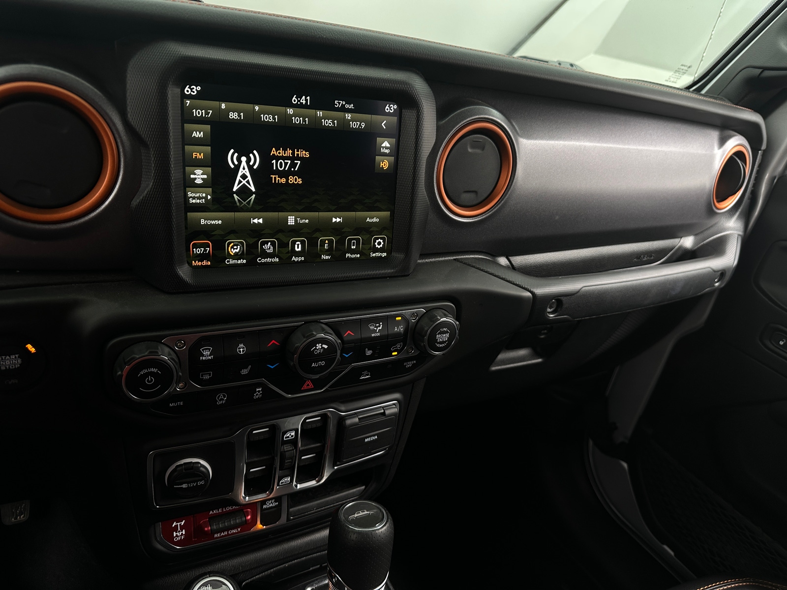 Thumbnail: 2023 Jeep Gladiator - 3