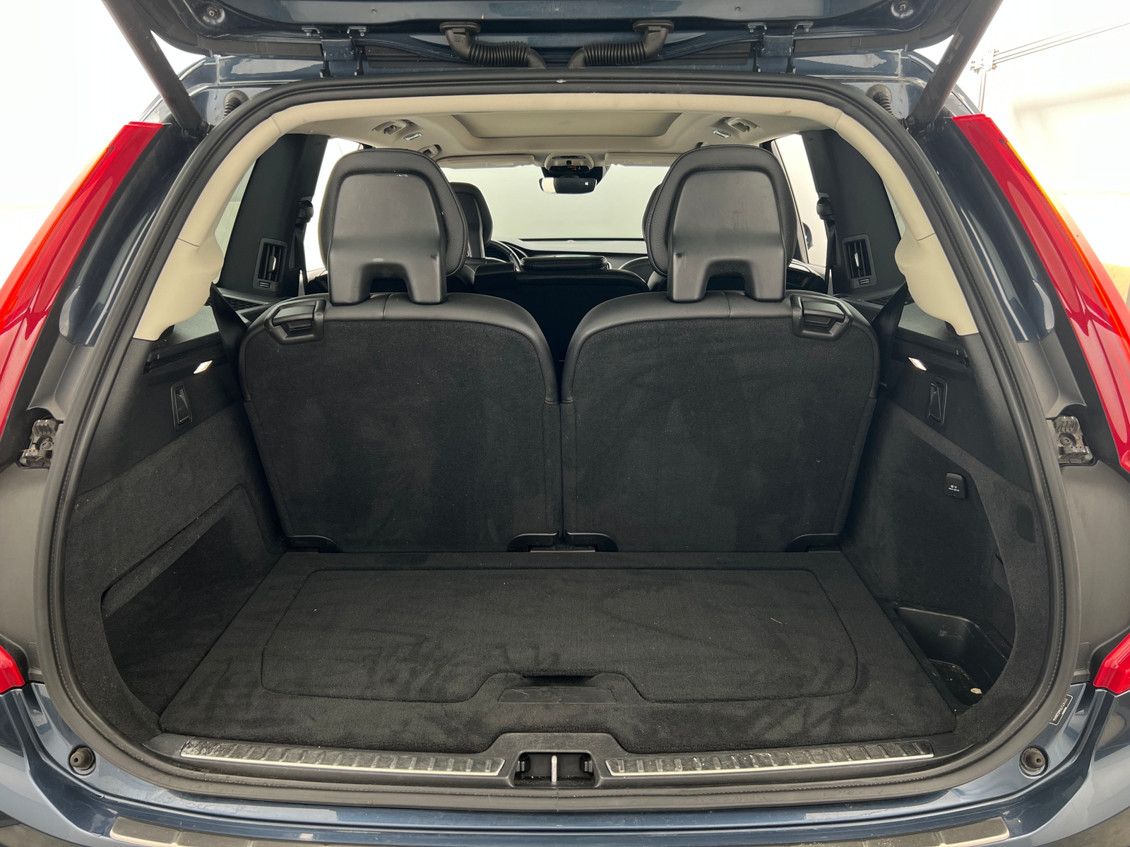 Thumbnail: 2018 Volvo XC90 - 6