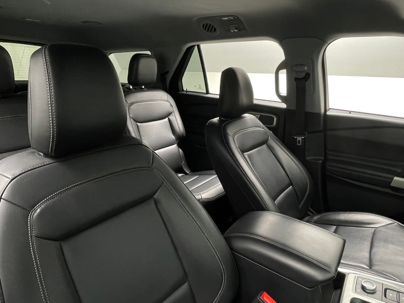 Thumbnail: 2022 Ford Explorer - 2