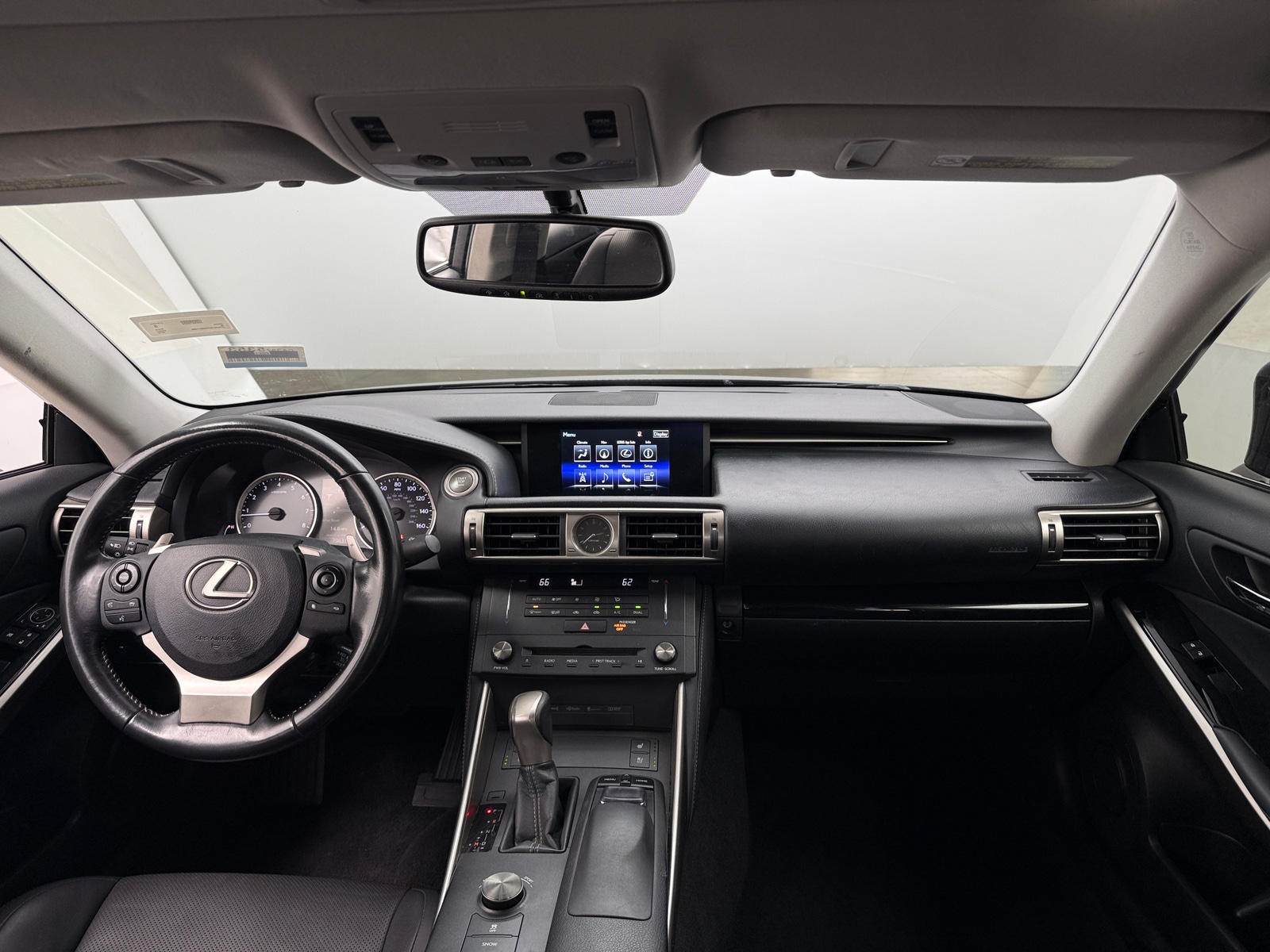 Thumbnail: 2016 Lexus IS - 2