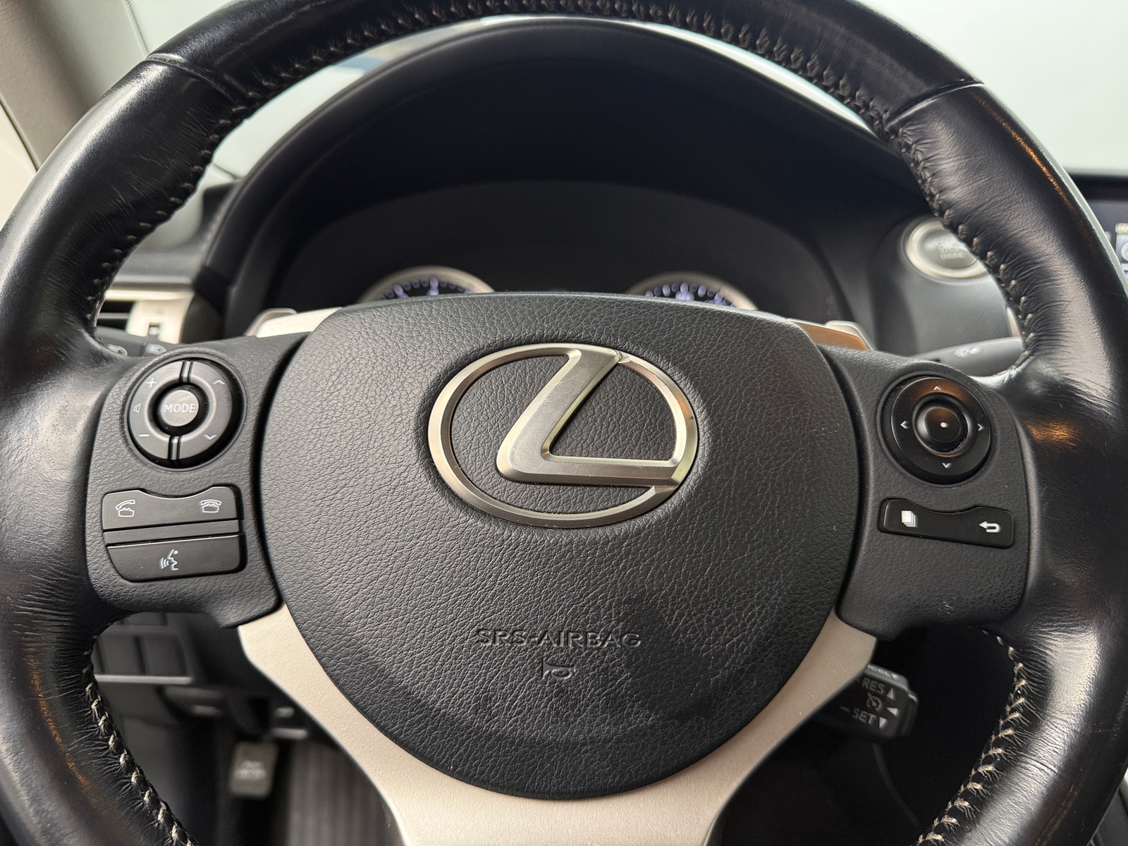 Thumbnail: 2016 Lexus IS - 4