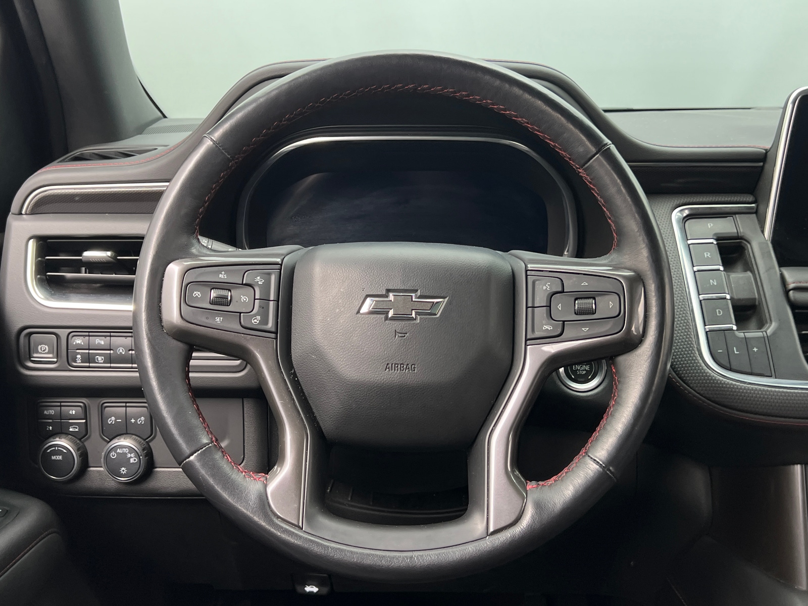 Thumbnail: 2022 Chevrolet Tahoe - 4