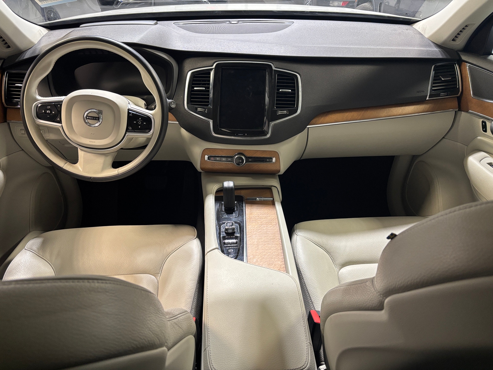 Thumbnail: 2021 Volvo XC90 - 2