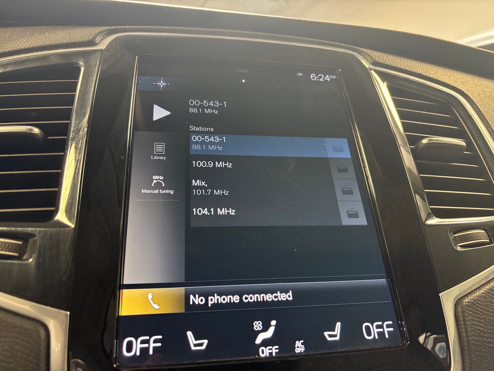 Thumbnail: 2021 Volvo XC90 - 3