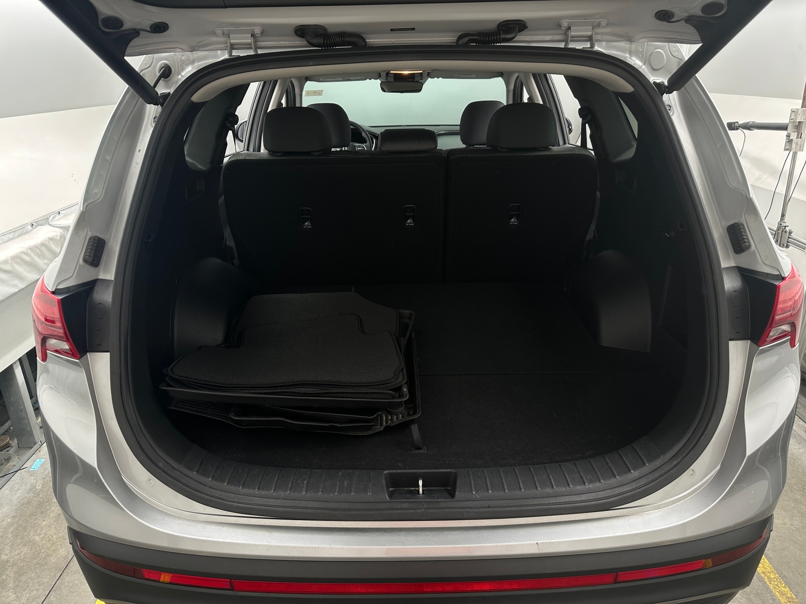 Thumbnail: 2023 Hyundai Santa Fe - 7