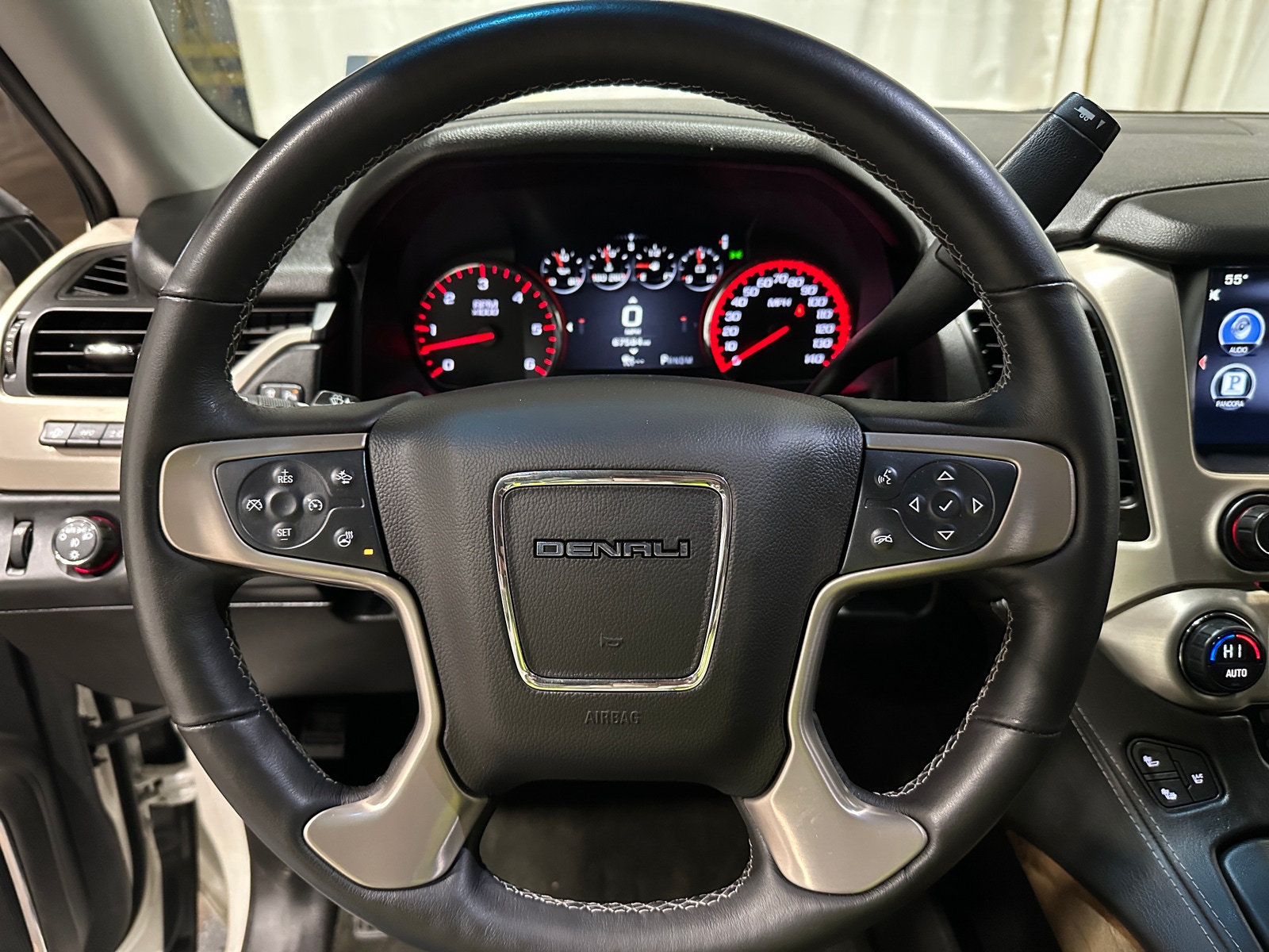 Thumbnail: 2015 GMC Yukon - 4