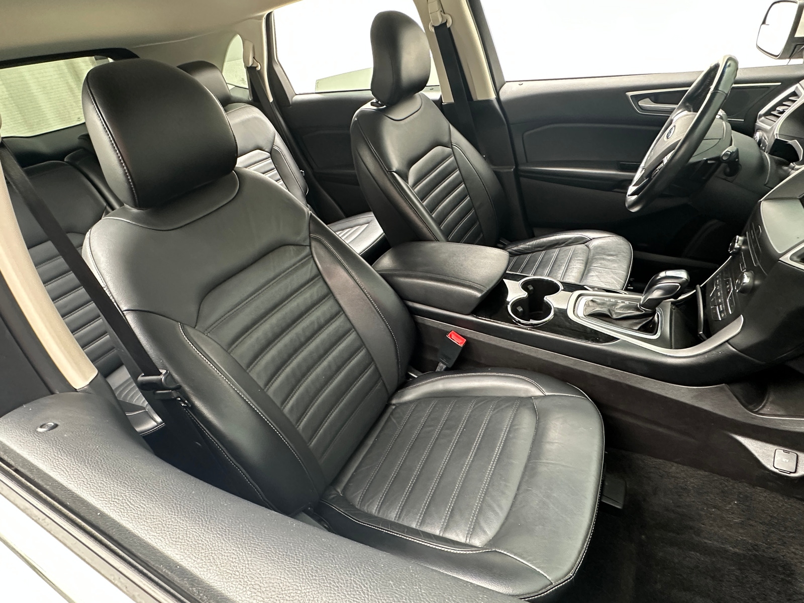 Thumbnail: 2017 Ford Edge - 2