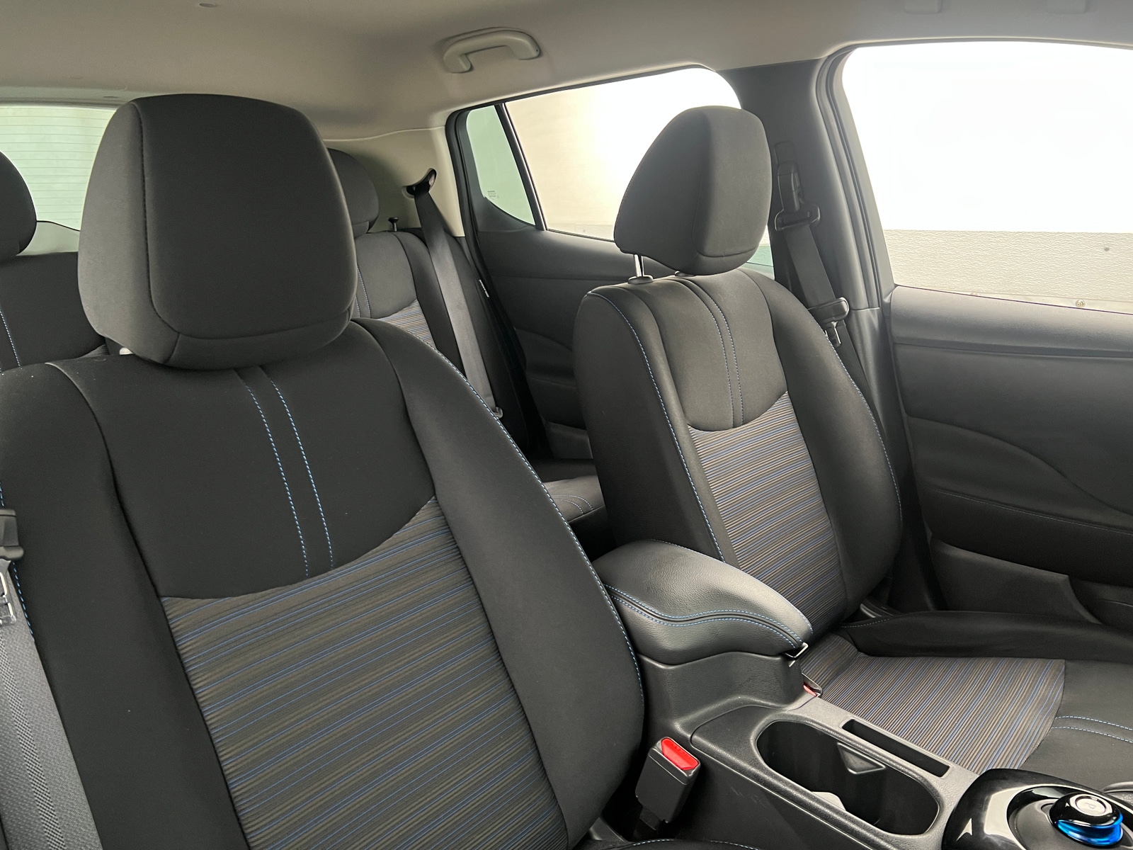 Thumbnail: 2022 Nissan Leaf - 2