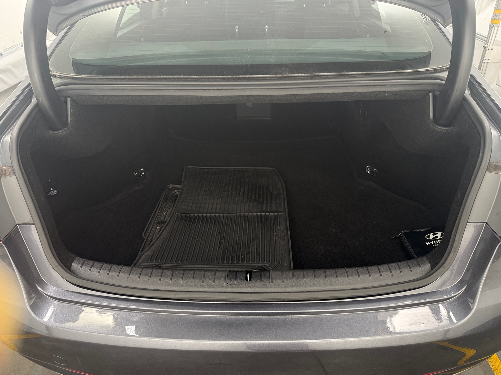 Thumbnail: 2015 Hyundai Genesis - 6