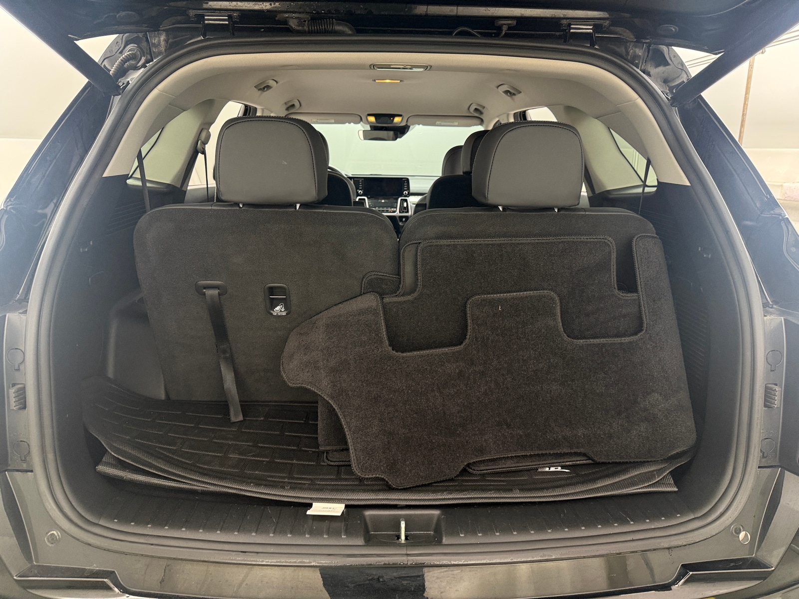 Thumbnail: 2022 Kia Sorento - 6