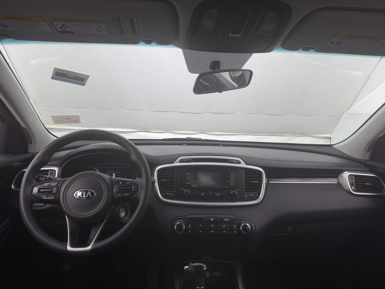 Thumbnail: 2016 Kia Sorento - 3