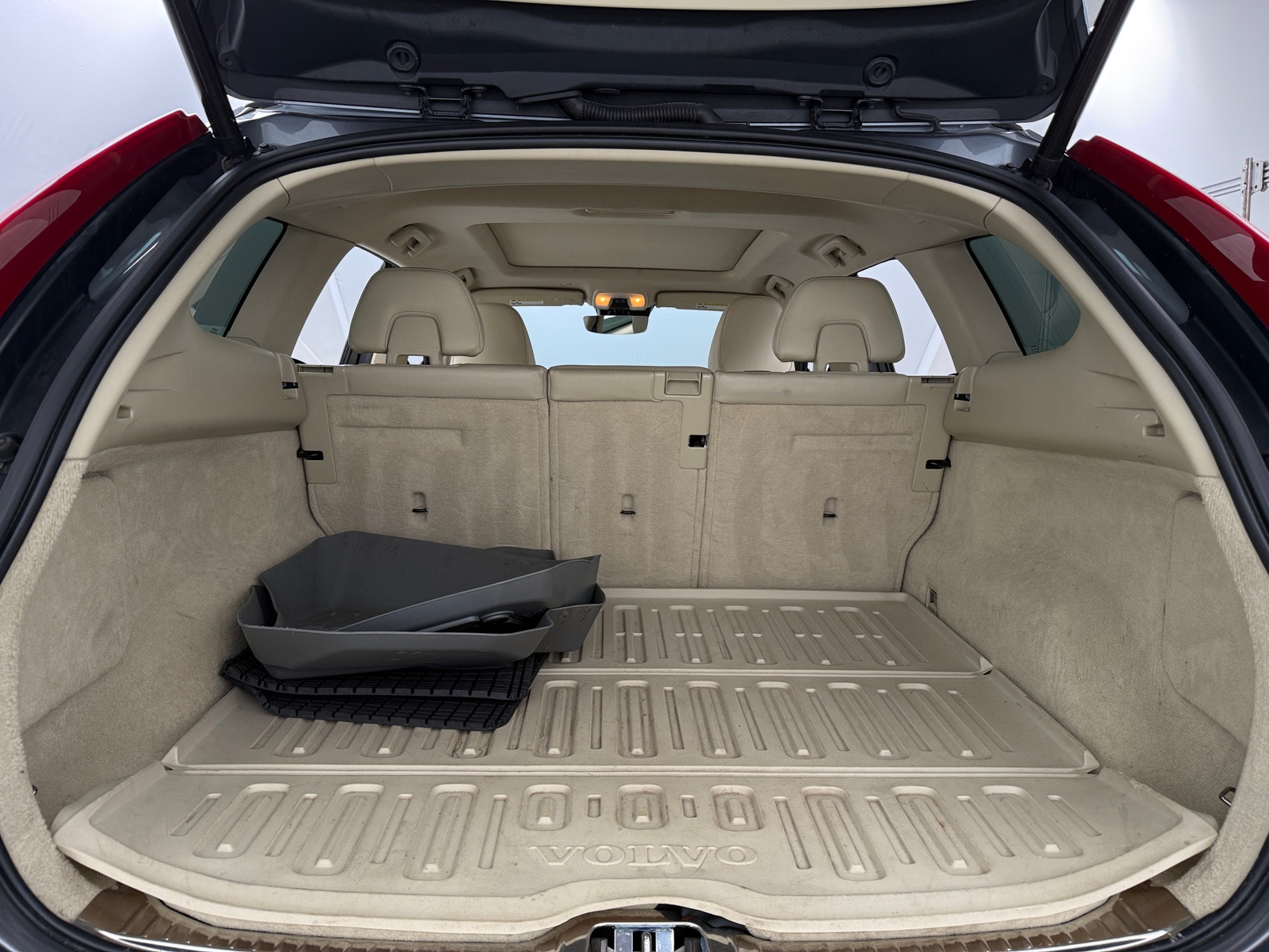 Thumbnail: 2016 Volvo XC60 - 6