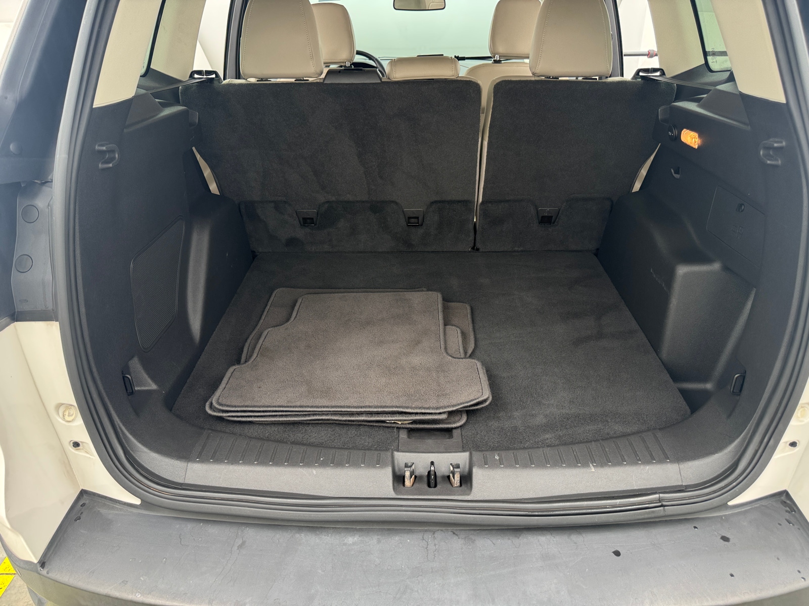 Thumbnail: 2019 Ford Escape - 6