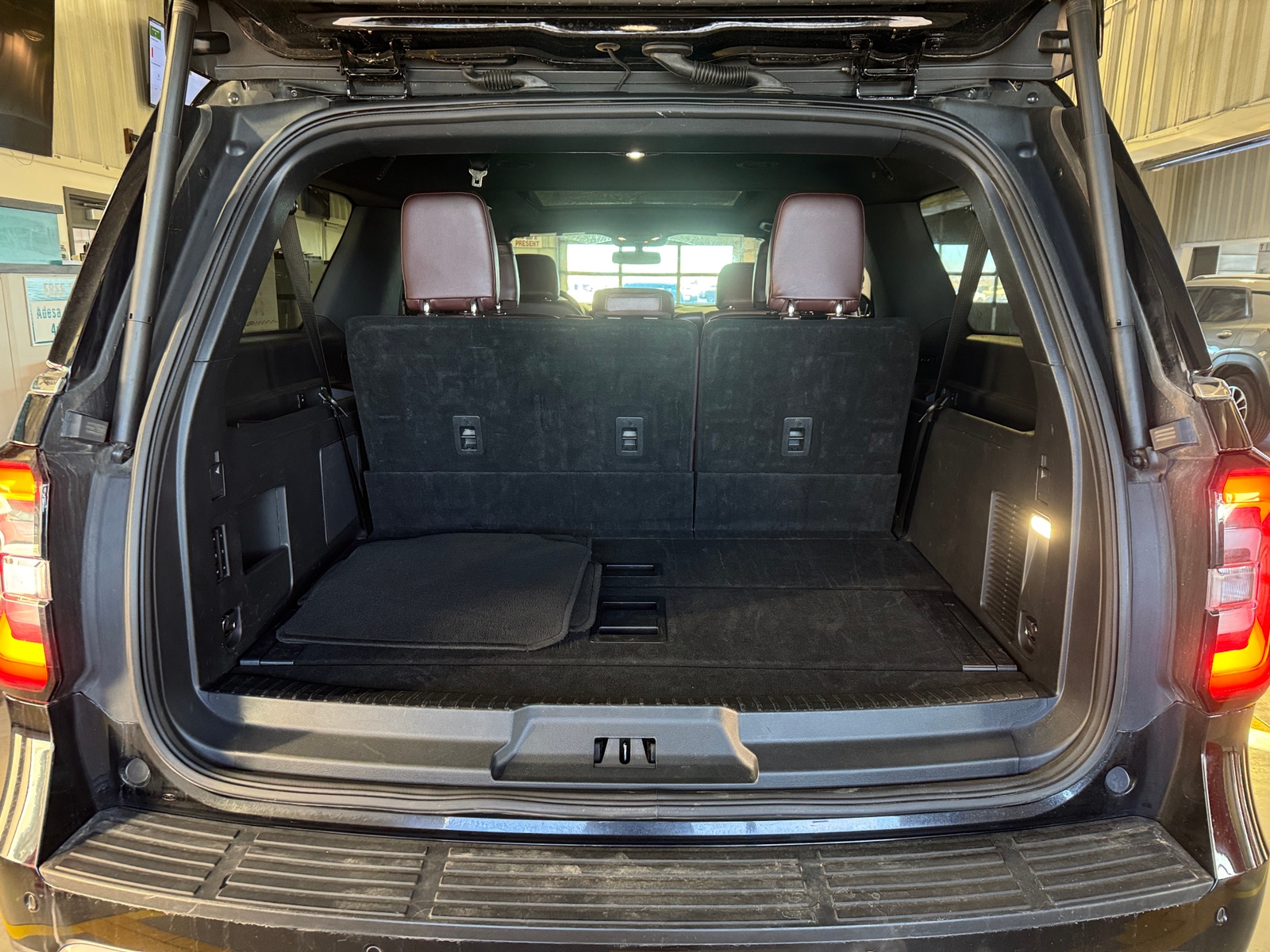 Thumbnail: 2024 Ford Expedition MAX - 6