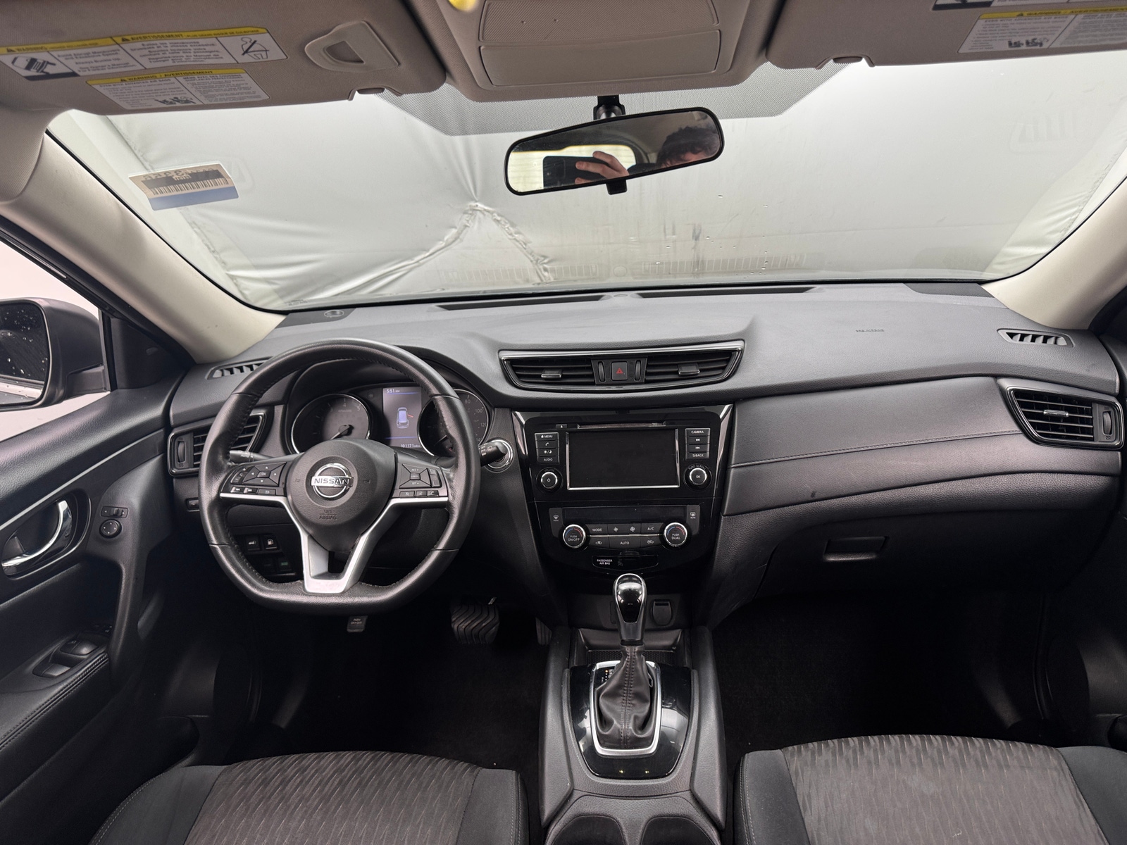 Thumbnail: 2018 Nissan Rogue - 3