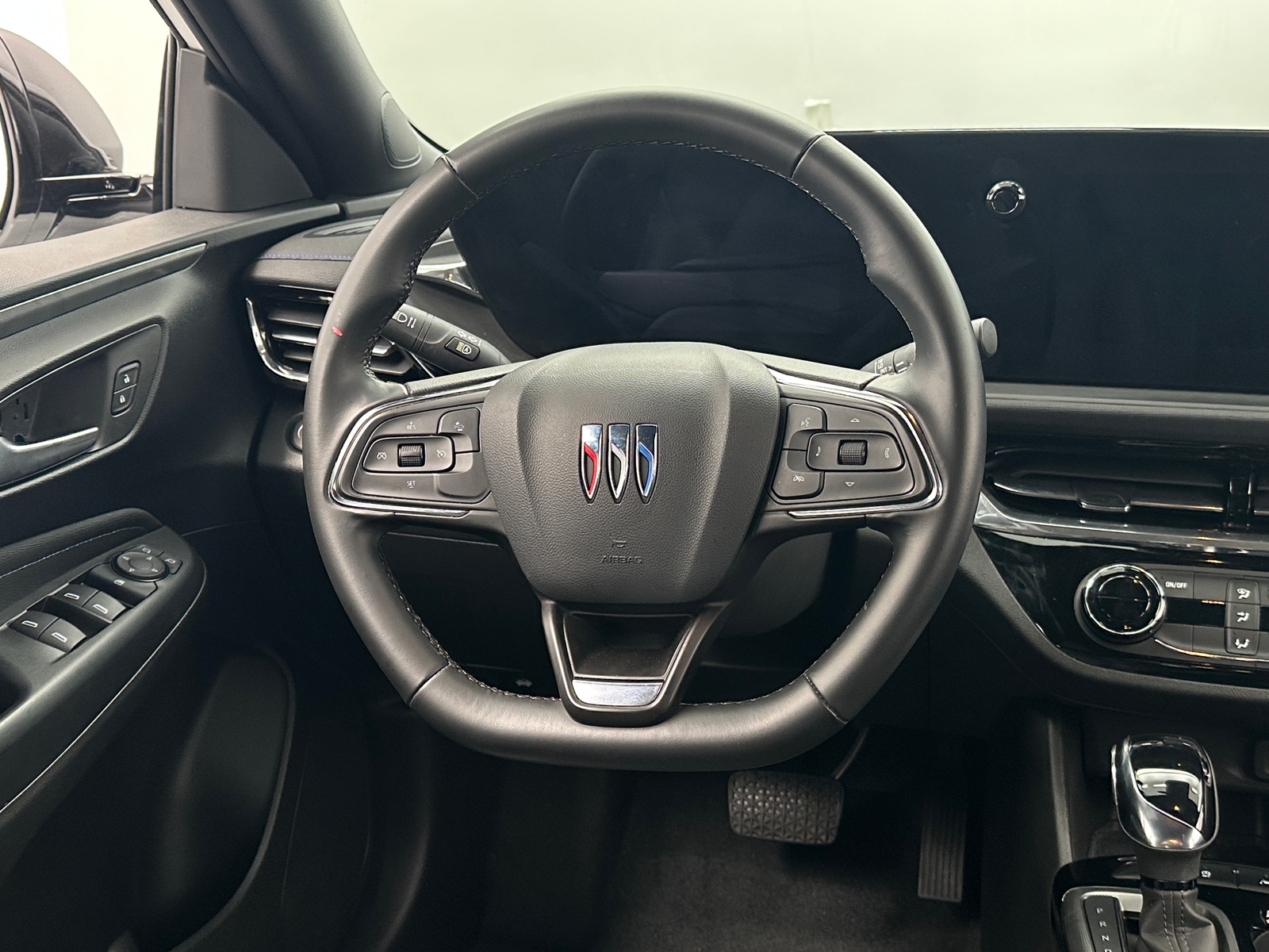 Thumbnail: 2025 Buick Envista - 4