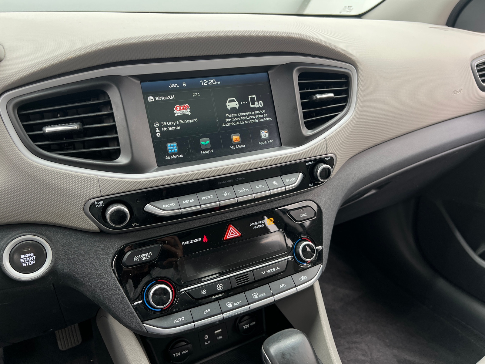 Thumbnail: 2019 Hyundai Ioniq - 3