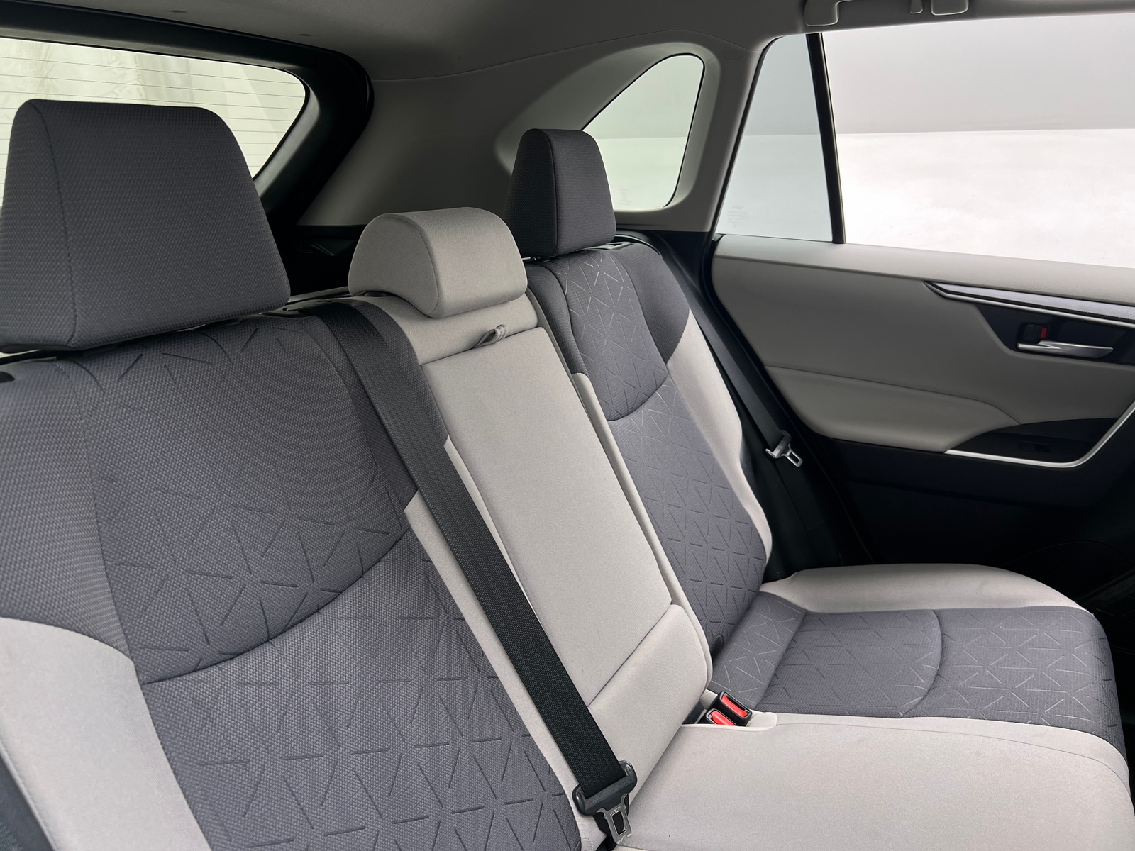 Thumbnail: 2020 Toyota RAV4 - 6