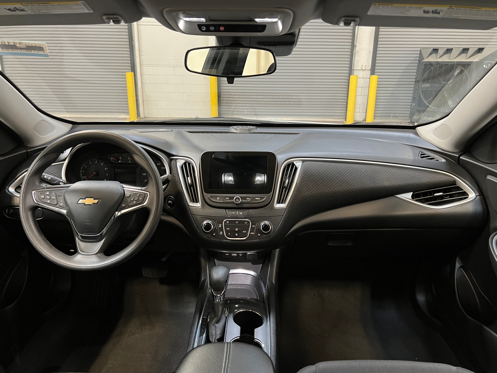 Thumbnail: 2024 Chevrolet Malibu - 3