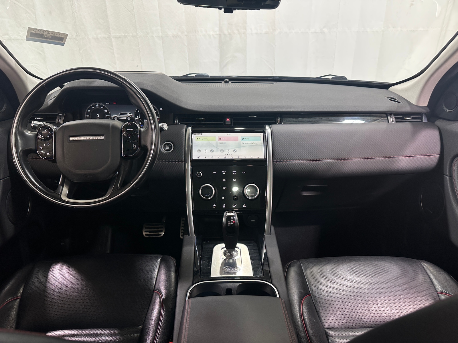 Thumbnail: 2020 Land Rover Discovery Sport - 2