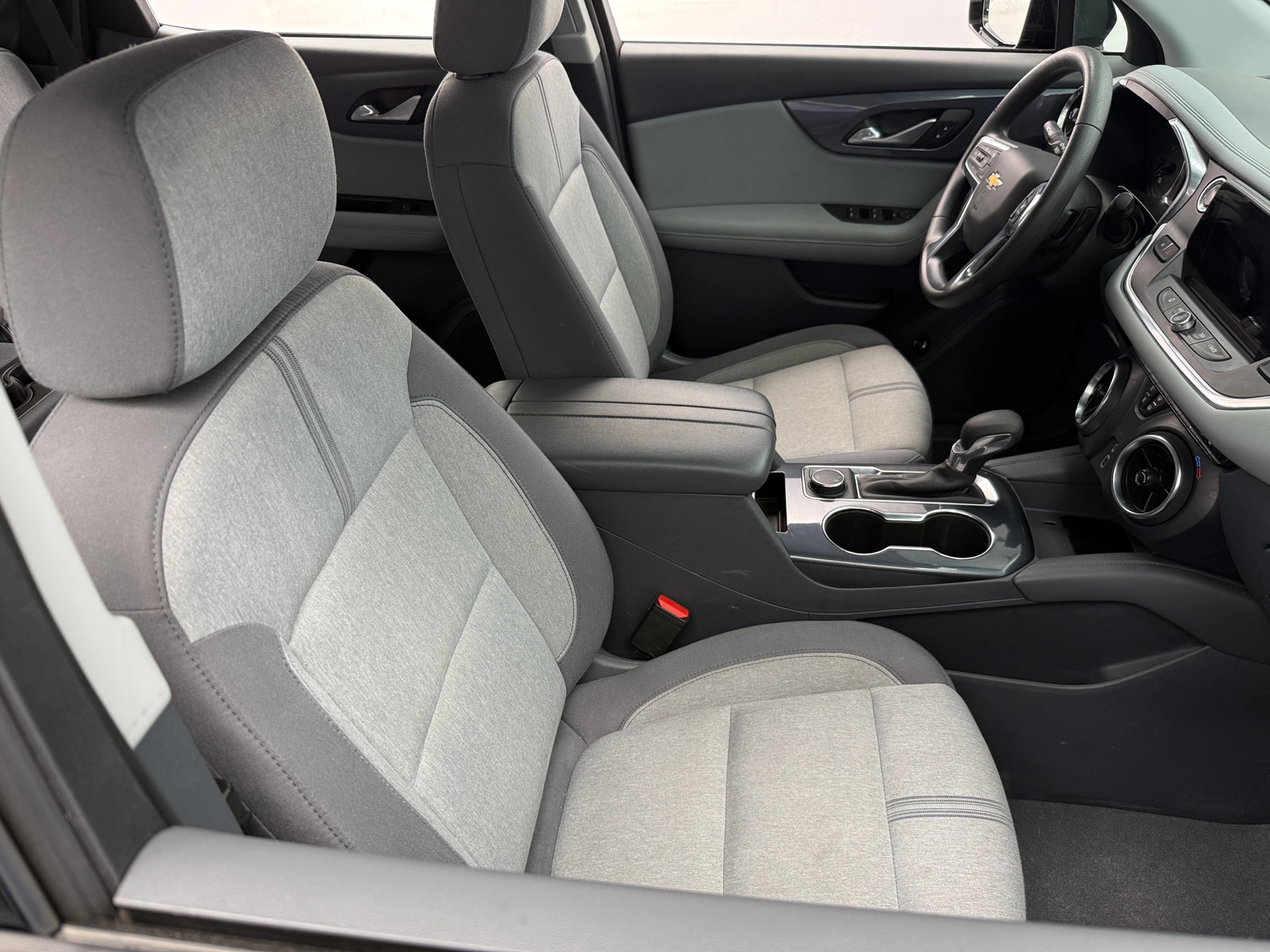 Thumbnail: 2022 Chevrolet Blazer - 2