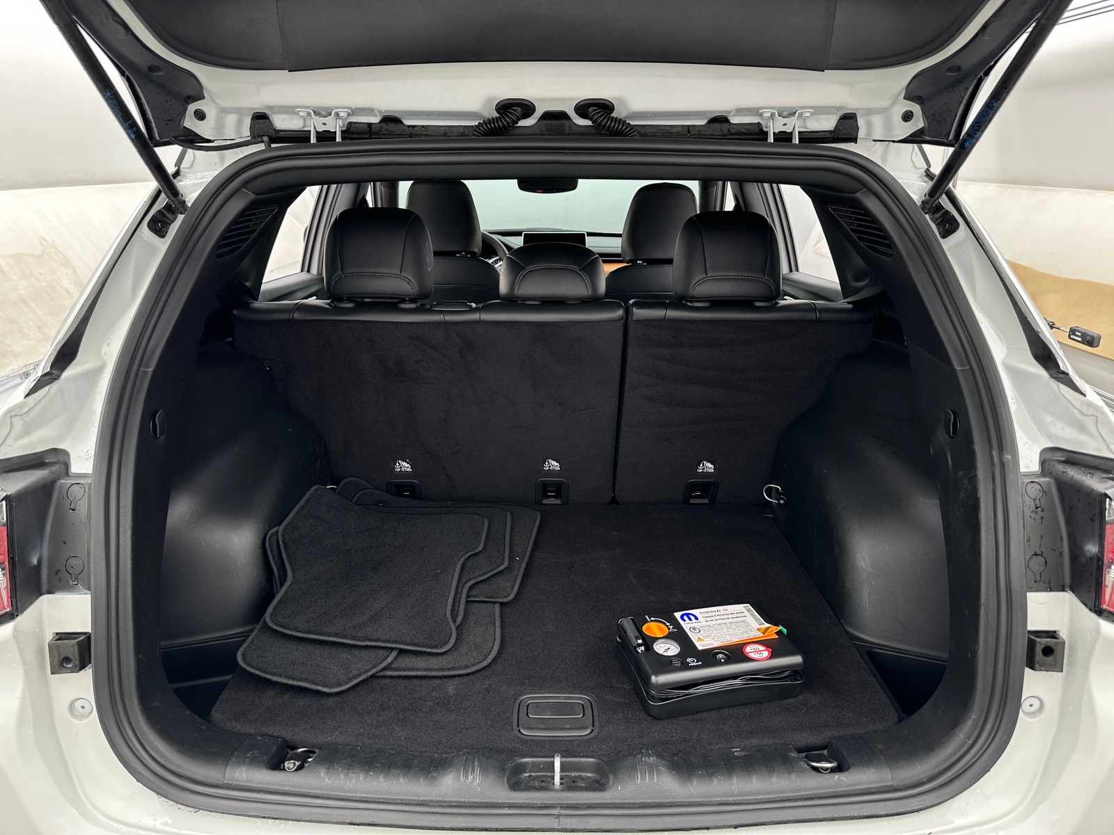 Thumbnail: 2024 Jeep Compass - 6