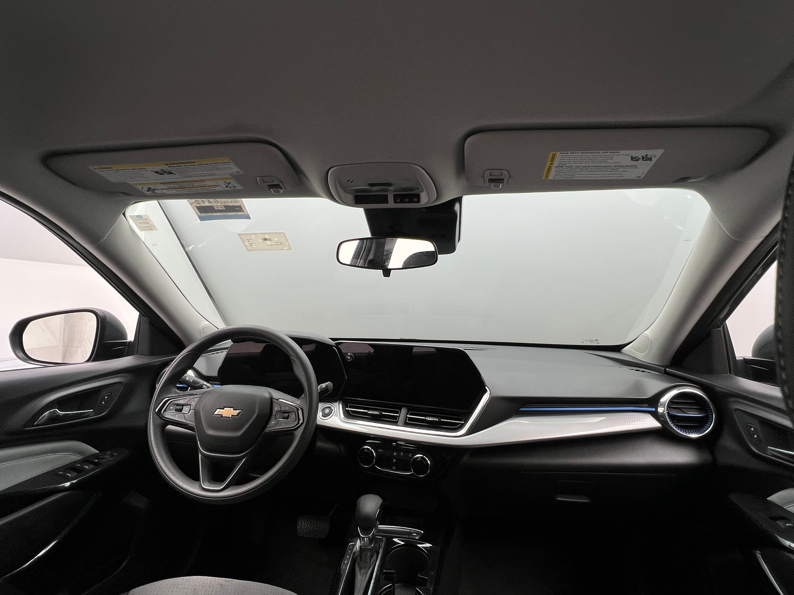 Thumbnail: 2025 Chevrolet Trax - 3