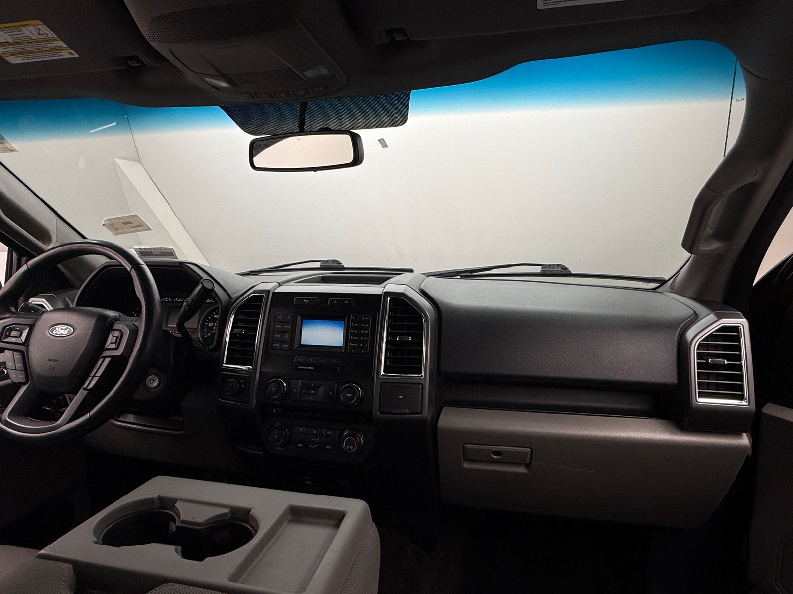 Thumbnail: 2016 Ford Econoline - 3